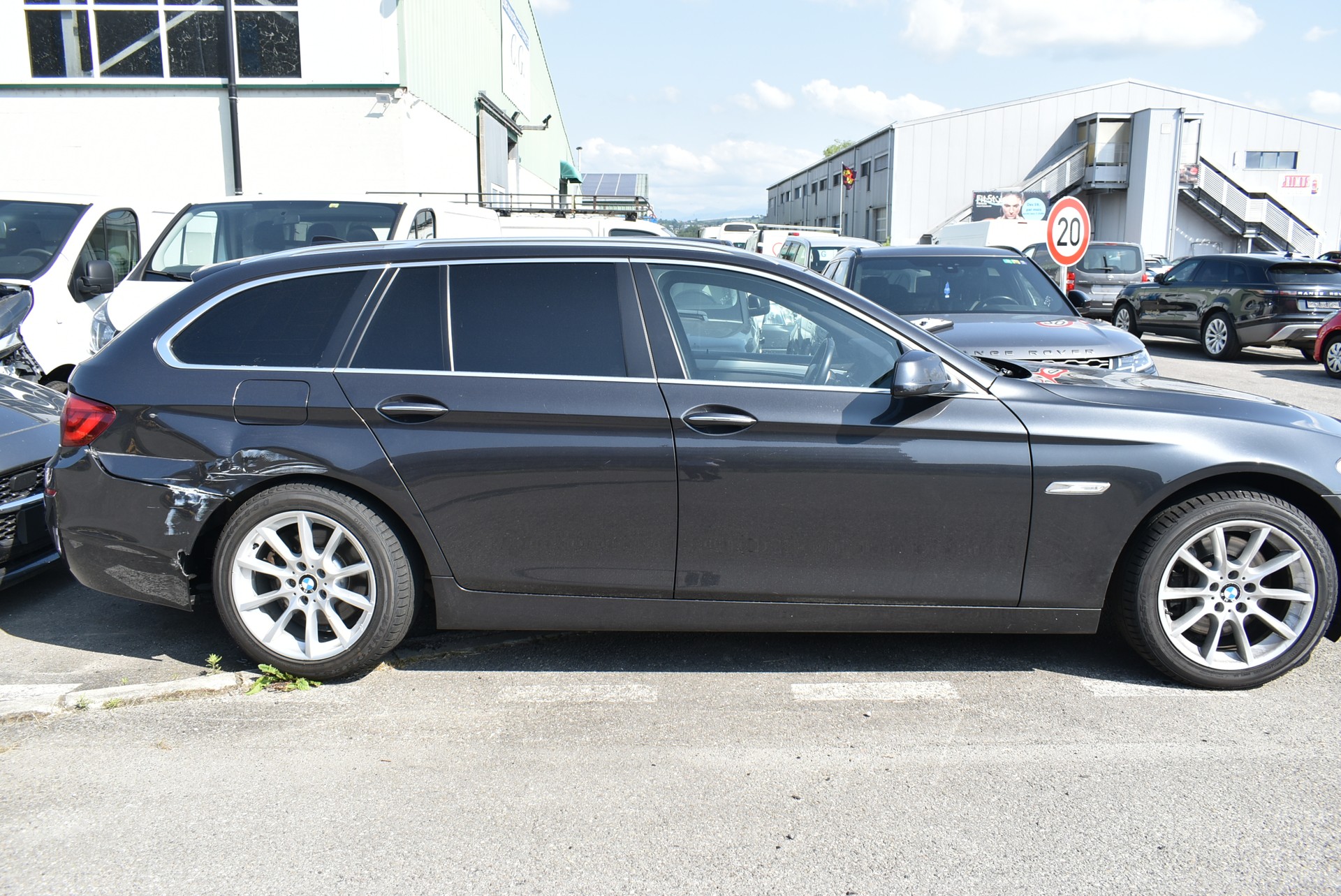 BMW 525d xDrive Touring Steptronic-image-2