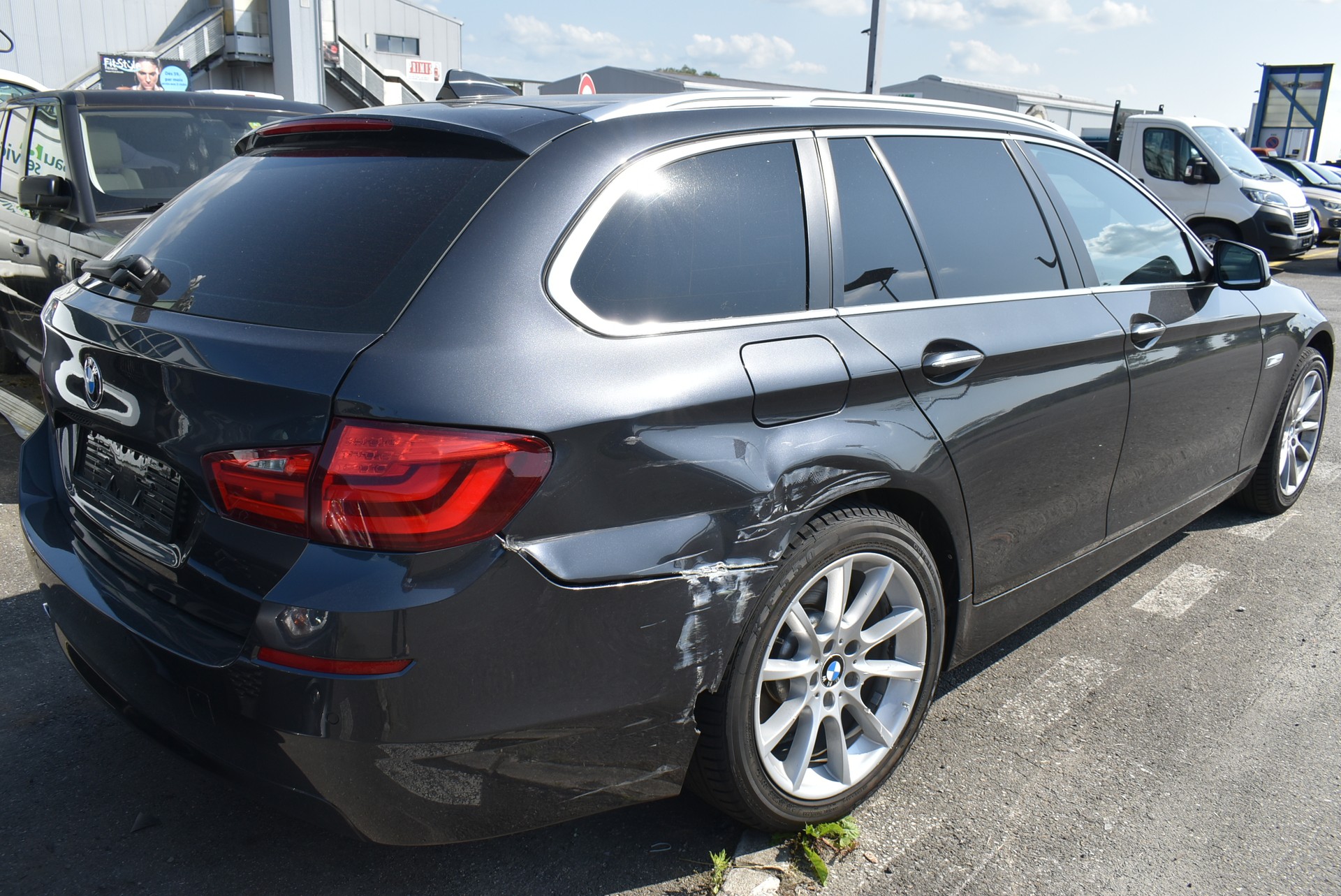 BMW 525d xDrive Touring Steptronic-image-3