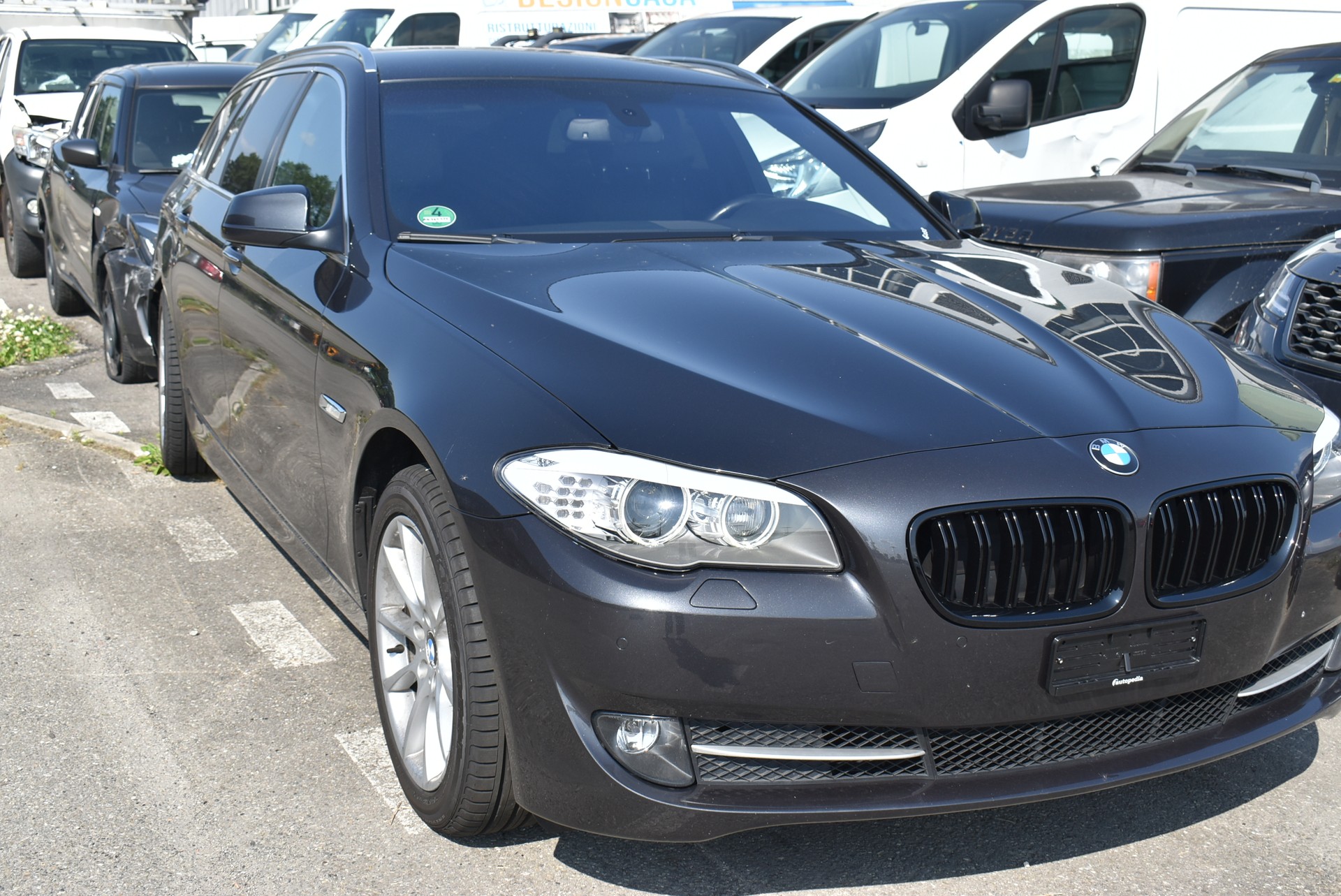 BMW 525d xDrive Touring Steptronic-image-1