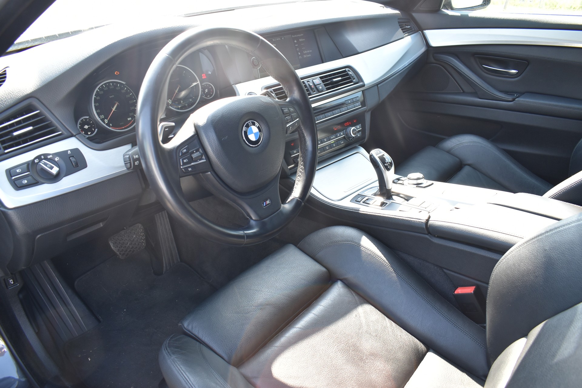 BMW 525d xDrive Touring Steptronic-image-7