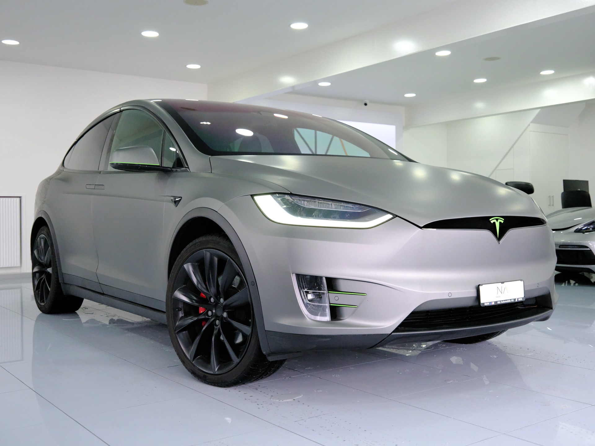 TESLA Model X Performance