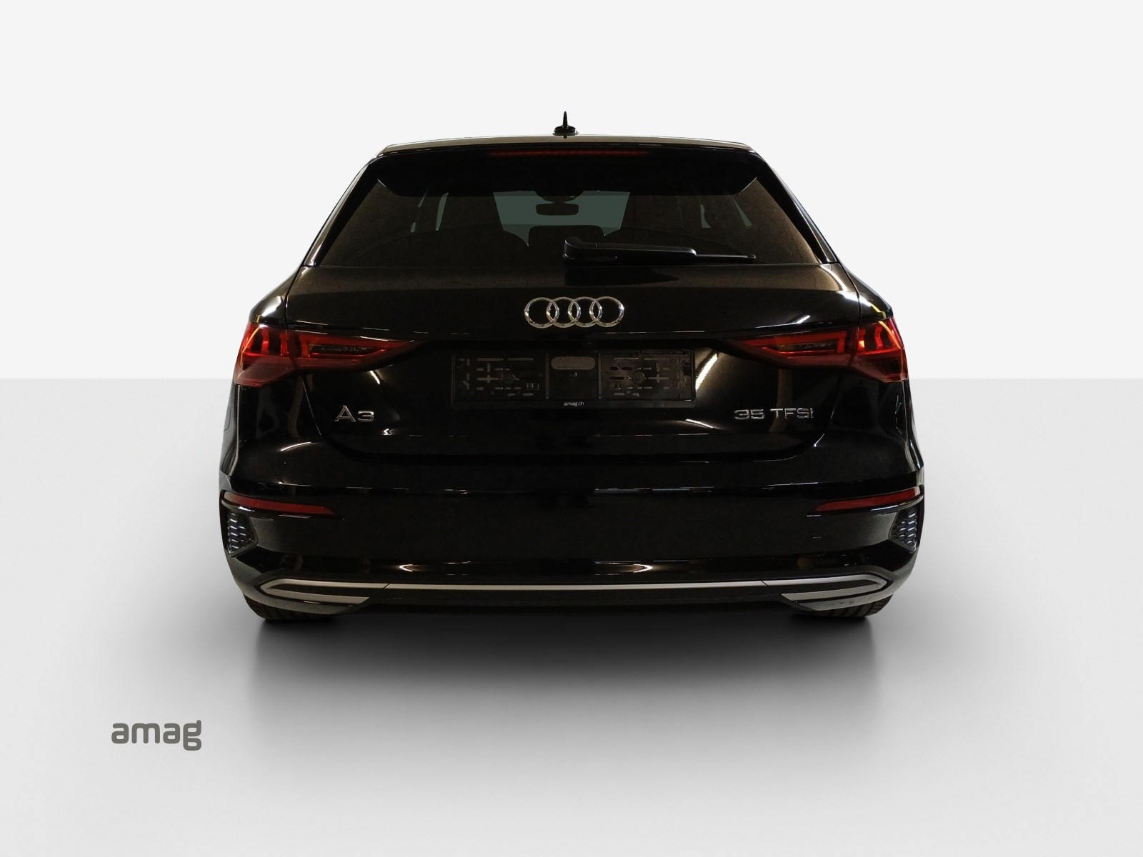 AUDI A3 Sportback 35 TFSI advanced-showroom-element-3