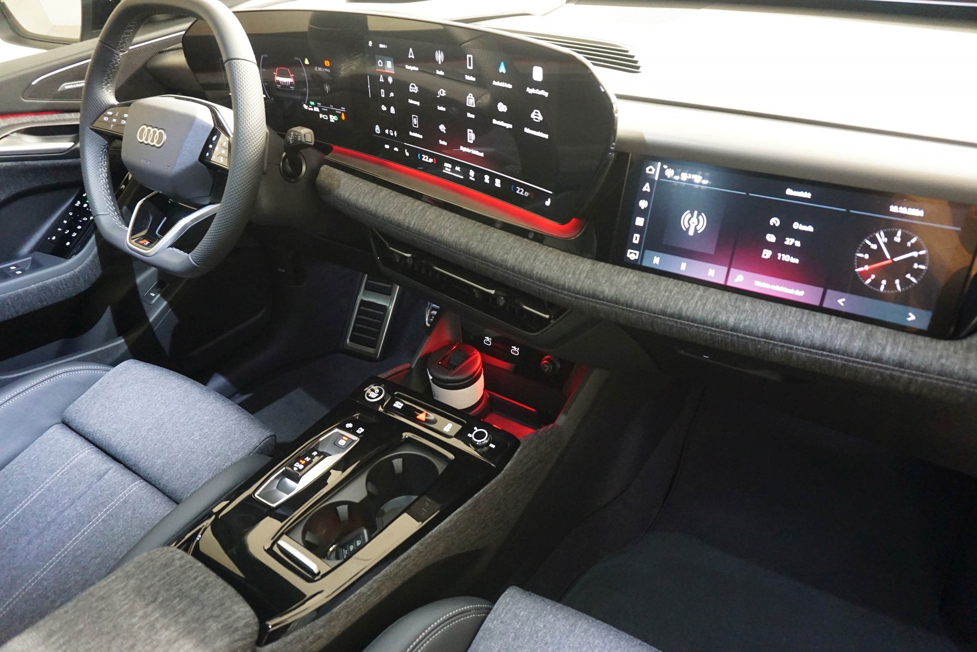 AUDI Q6 e-tron quattro-image-11