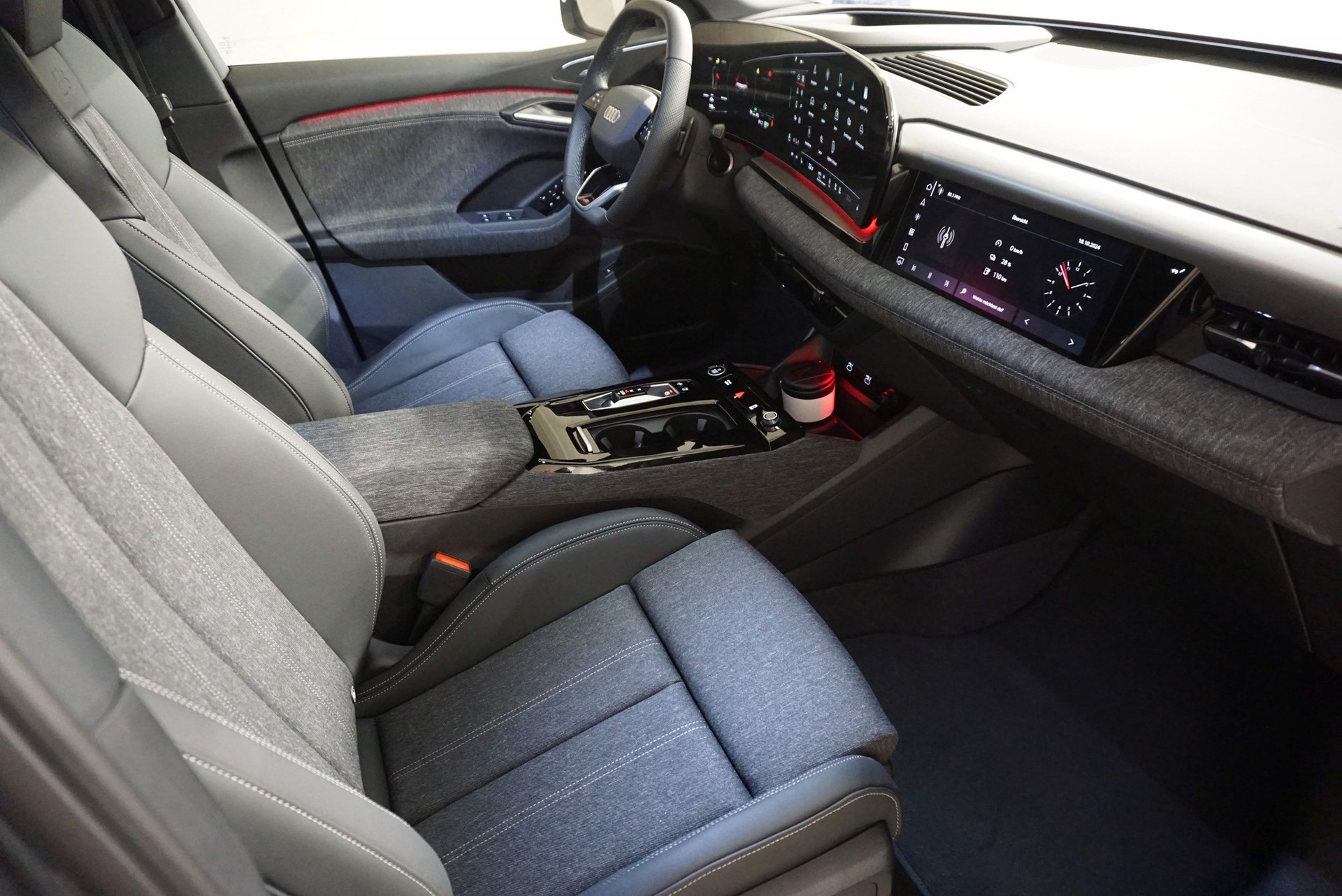 AUDI Q6 e-tron quattro-image-9