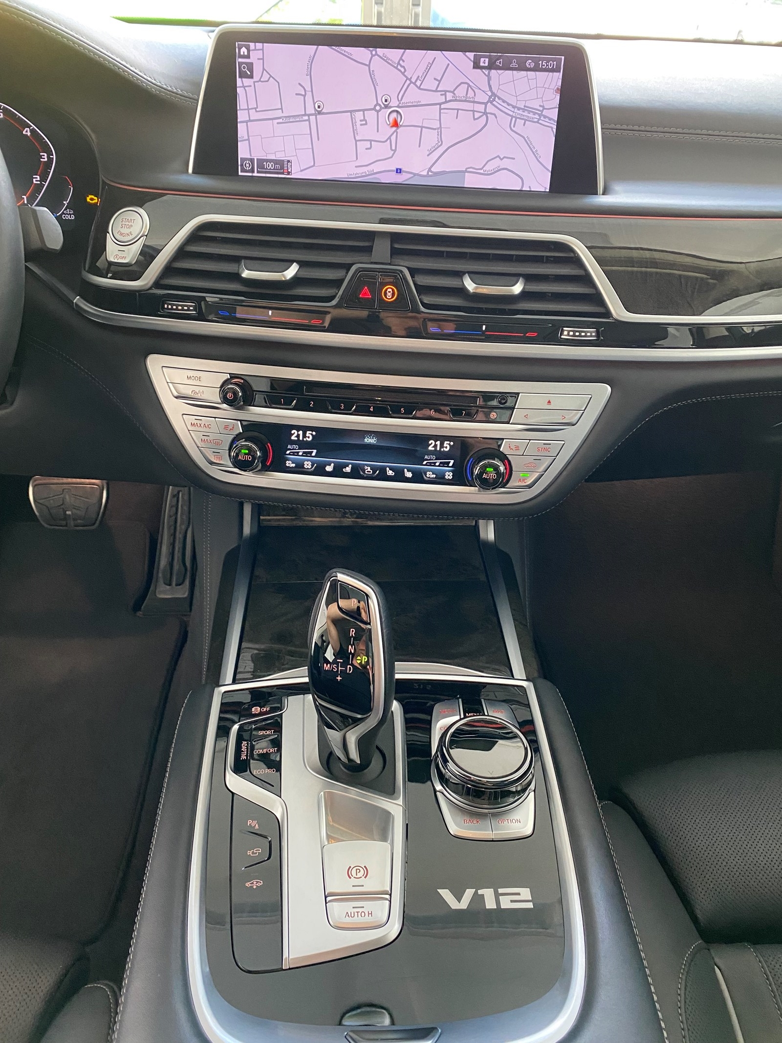 BMW M760Li xDrive Sport Getriebe-image-12