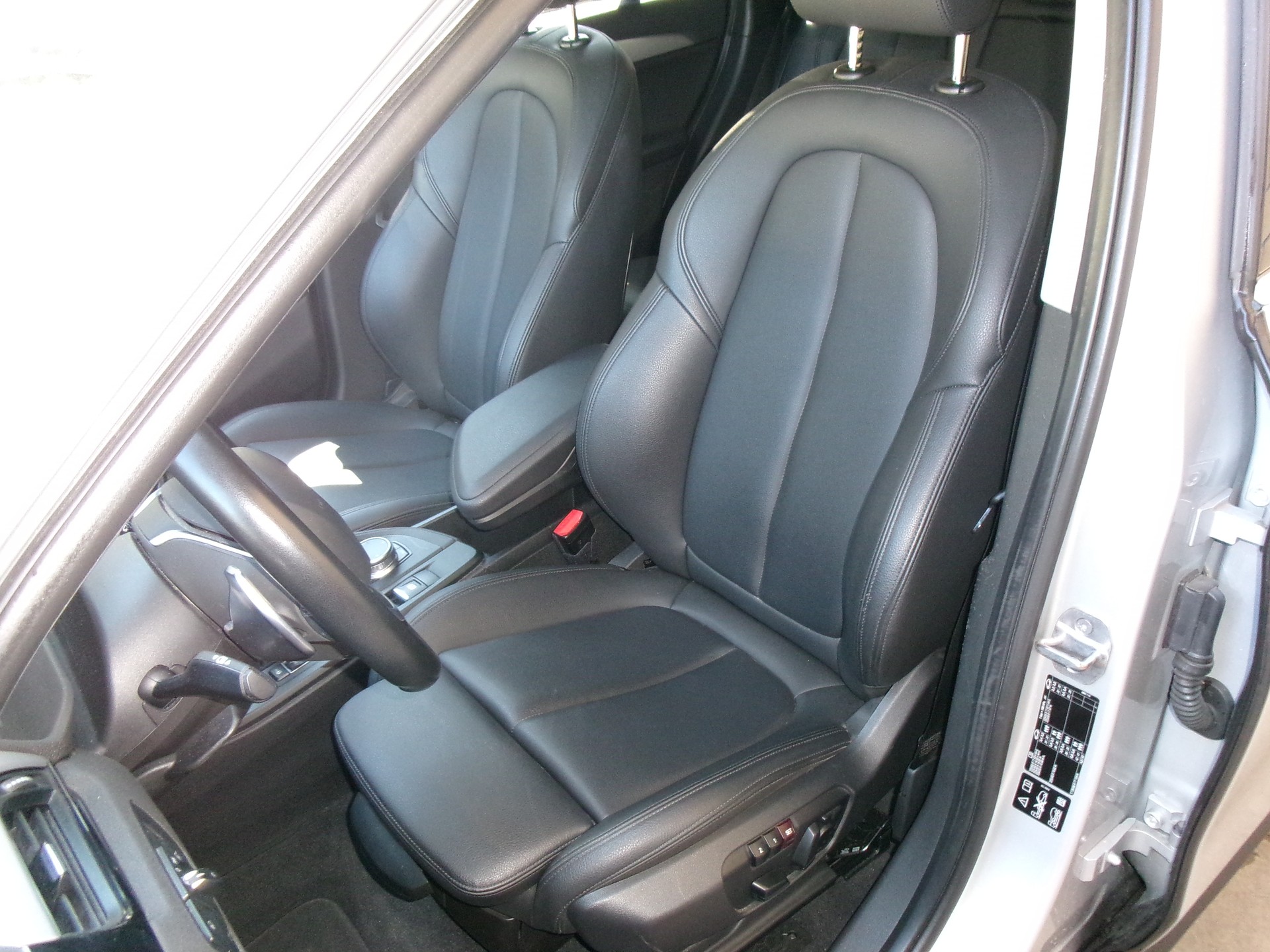 BMW X1 xDrive 18d Steptronic-showroom-element-2