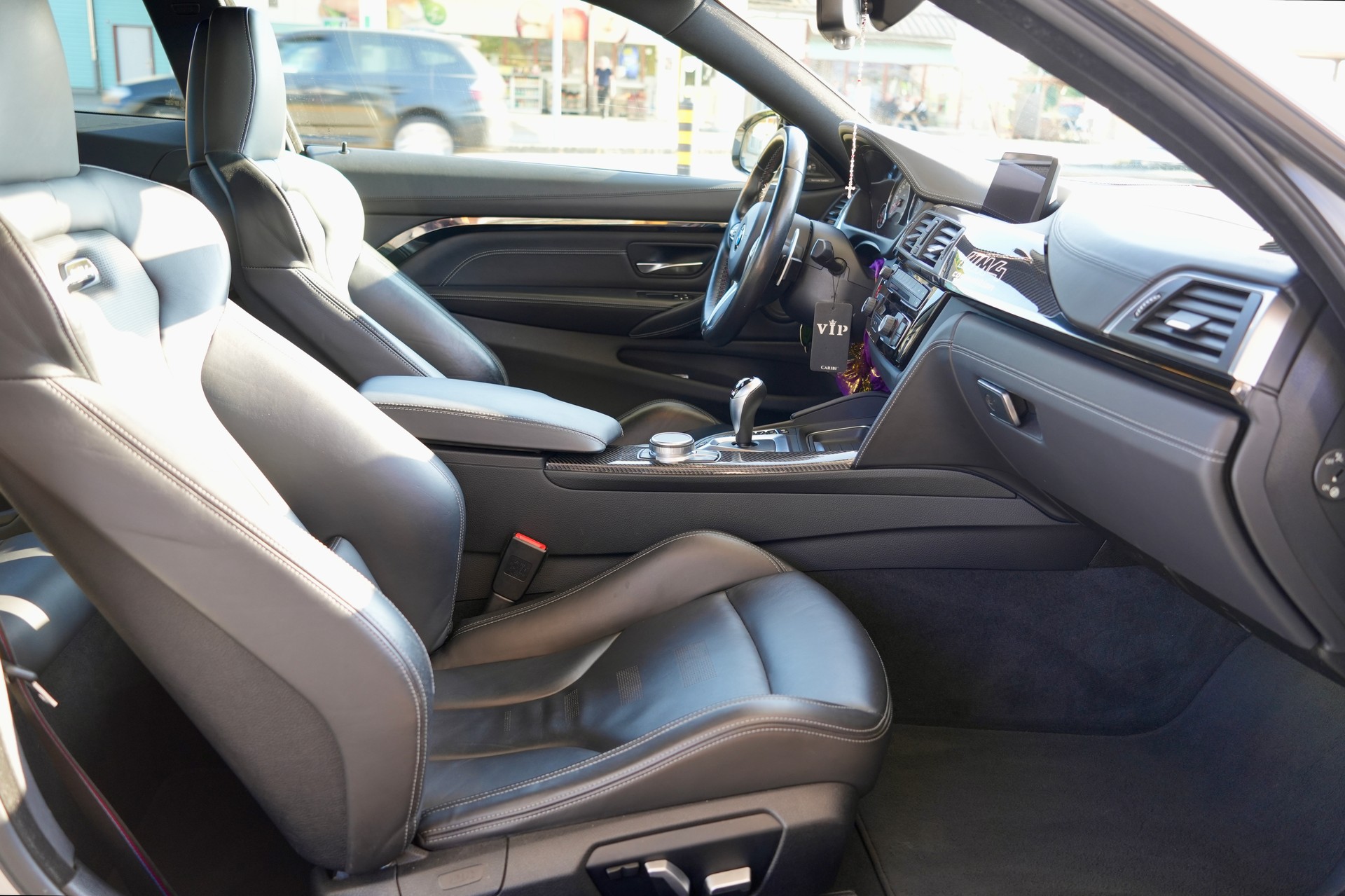BMW M4 Coupé Competition DKG-image-8