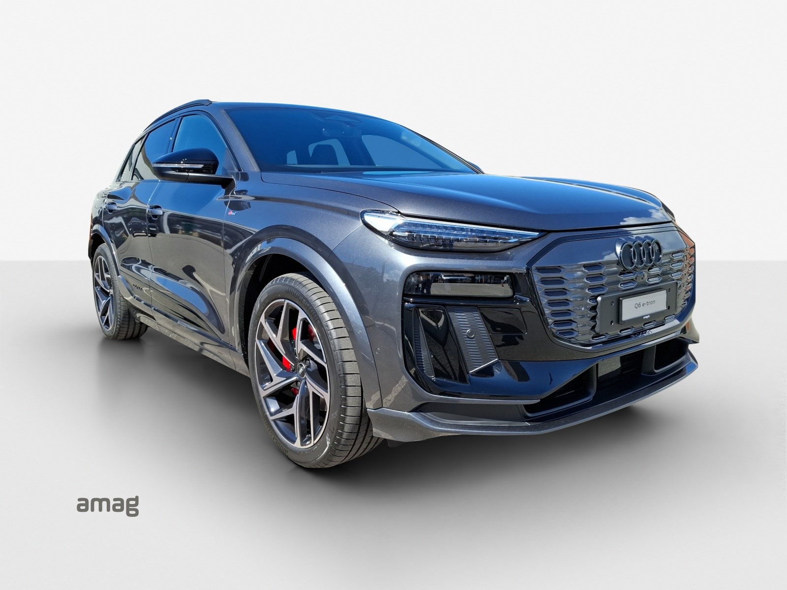 AUDI Q6 e-tron quattro-image-5