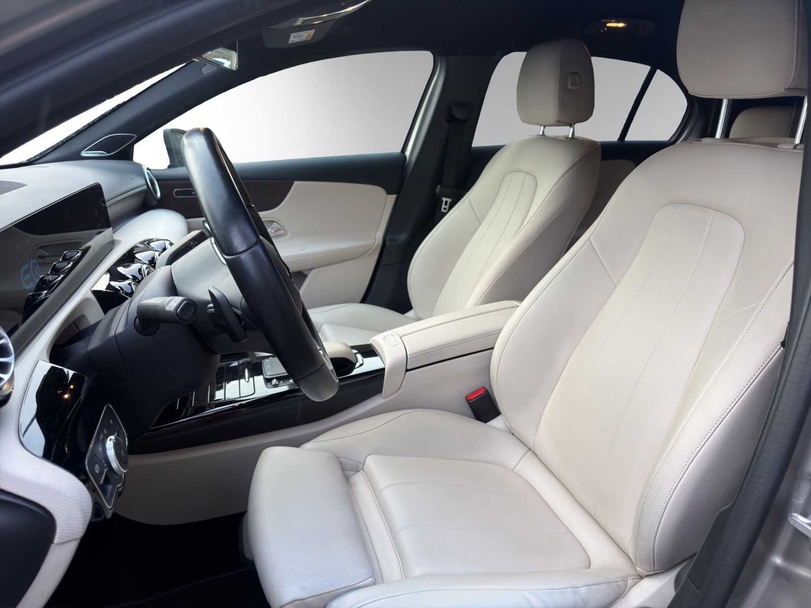 Image MERCEDES-BENZ A-250 A 250e Progressive