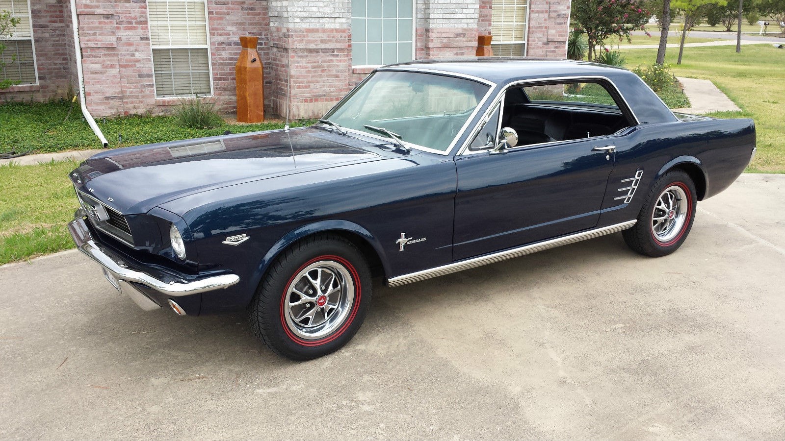 FORD MUSTANG High Performance-image-9