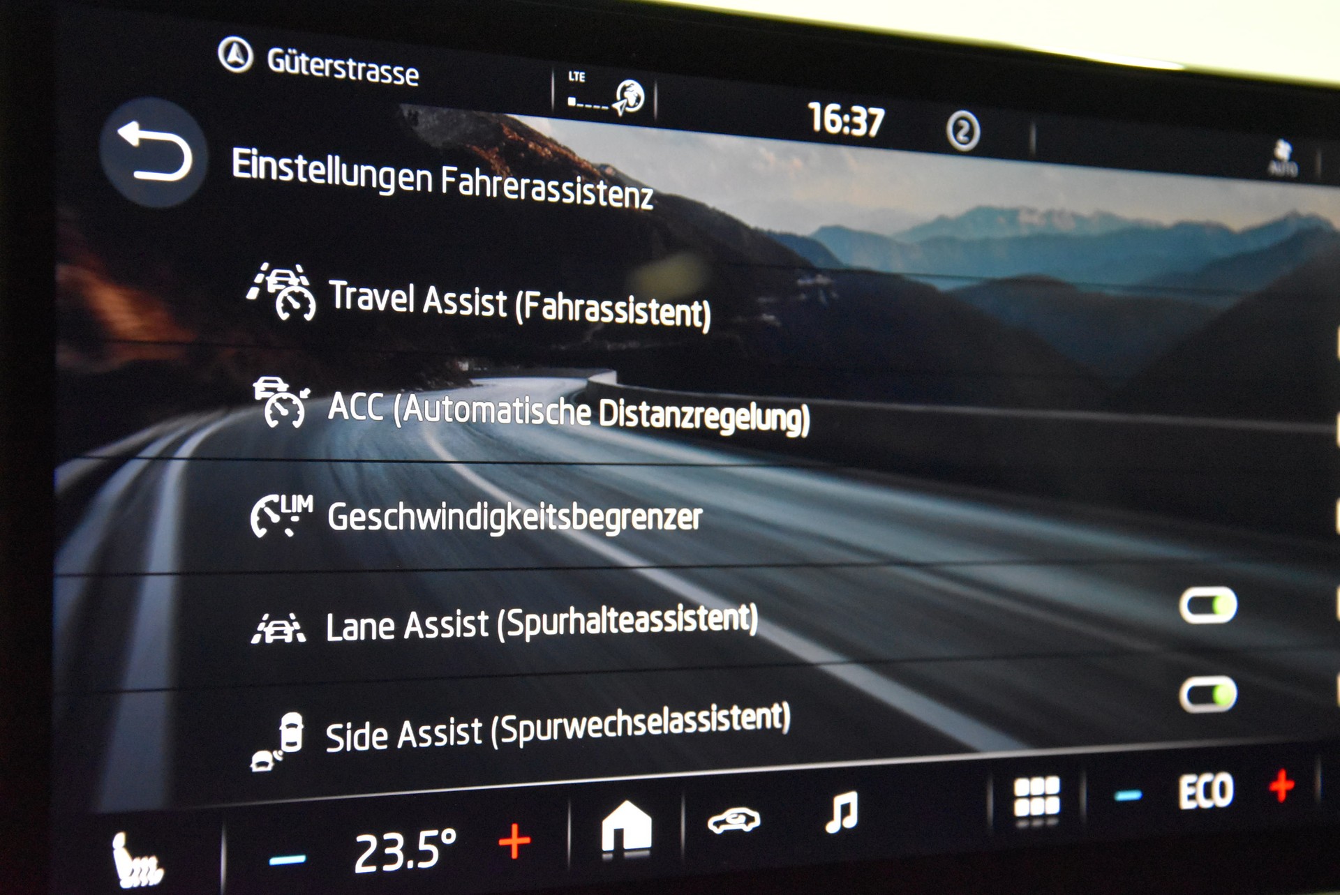 SKODA Enyaq iV 80 SportLine-image-9