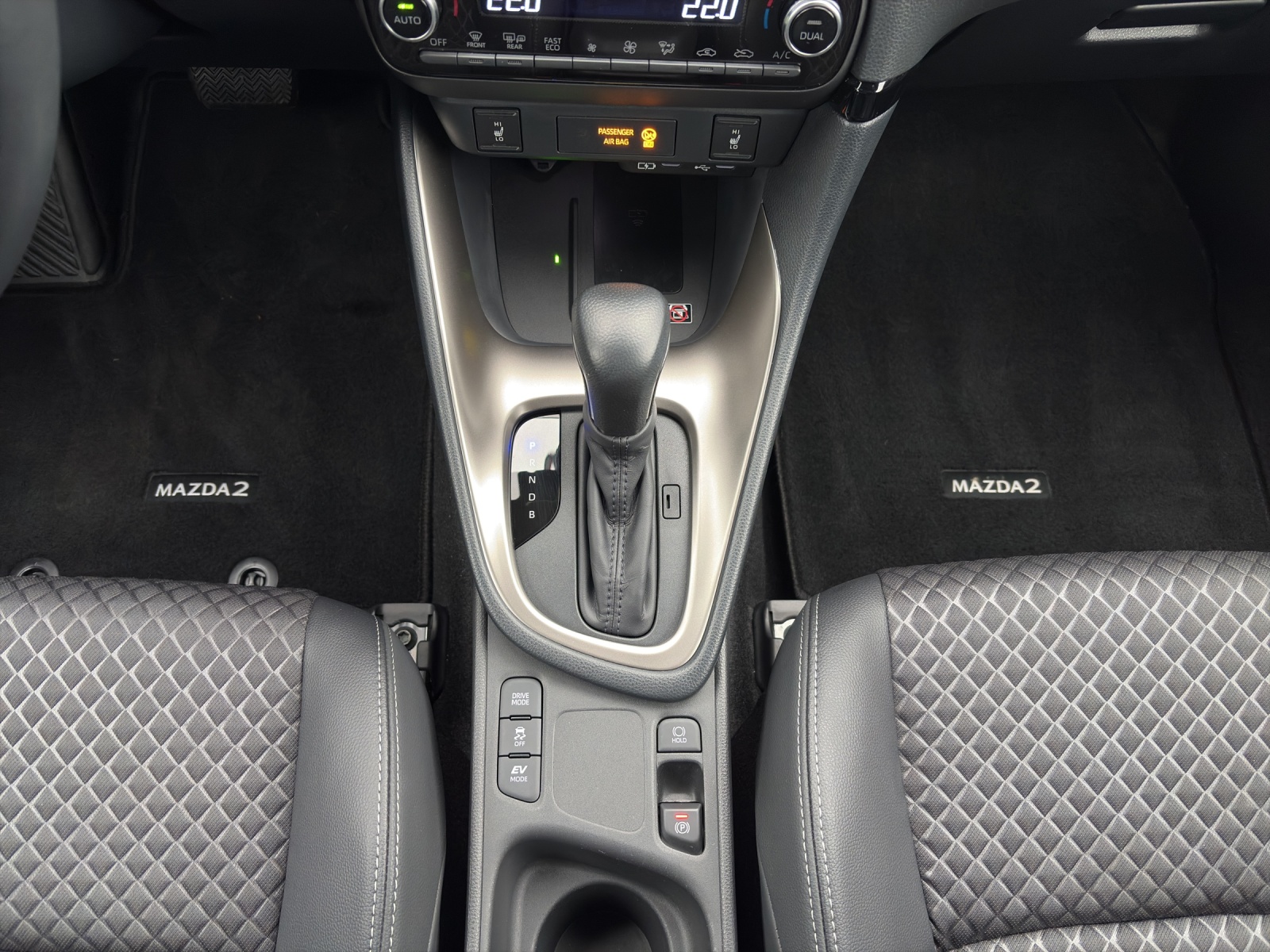 Image MAZDA 2 2 Hybrid Homura