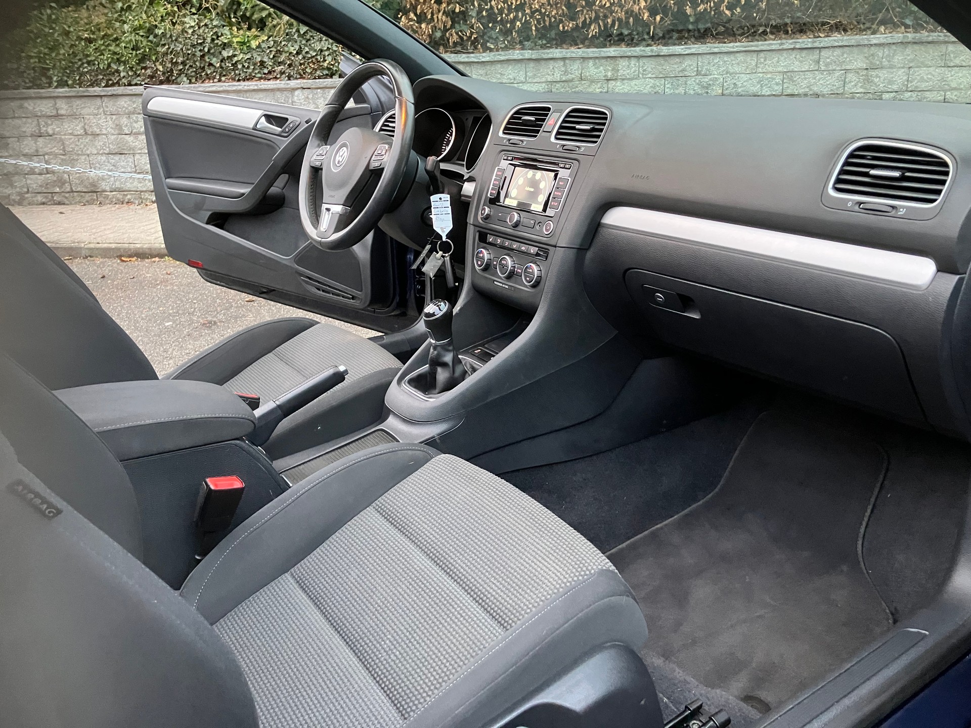 VW Golf Cabrio 1.2 TSI BlueMotion Technology Design-image-7