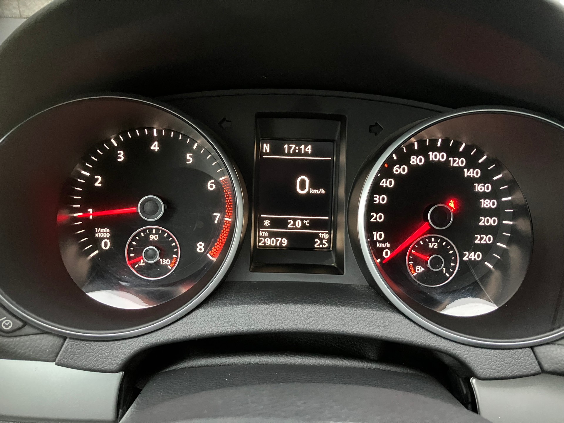 VW Golf Cabrio 1.2 TSI BlueMotion Technology Design-image-9