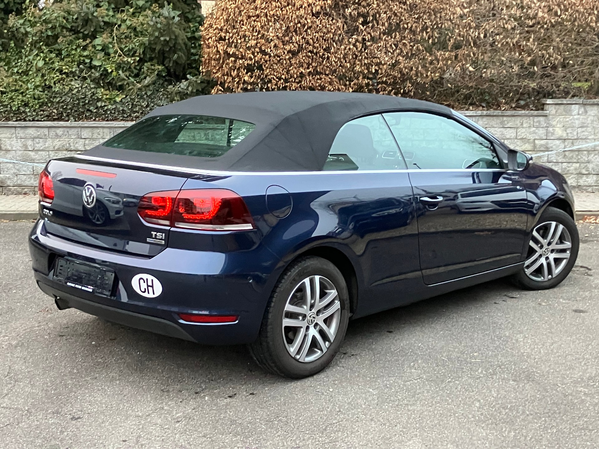 VW Golf Cabrio 1.2 TSI BlueMotion Technology Design-image-4