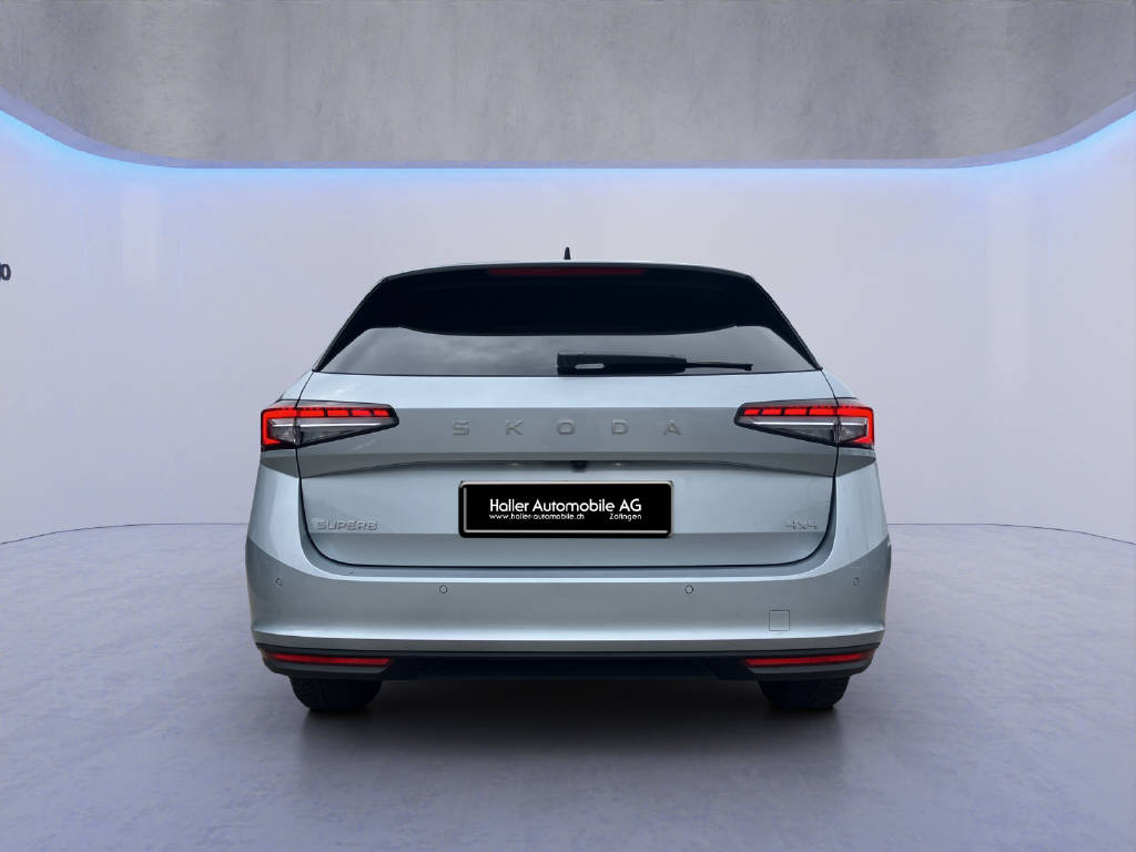 SKODA Superb Combi 2.0 TDI Selection 4x4 DSG-showroom-element-3