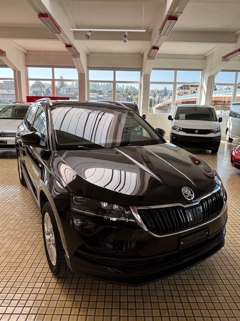 SKODA Karoq 1.5 TSI ACT Drive DSG