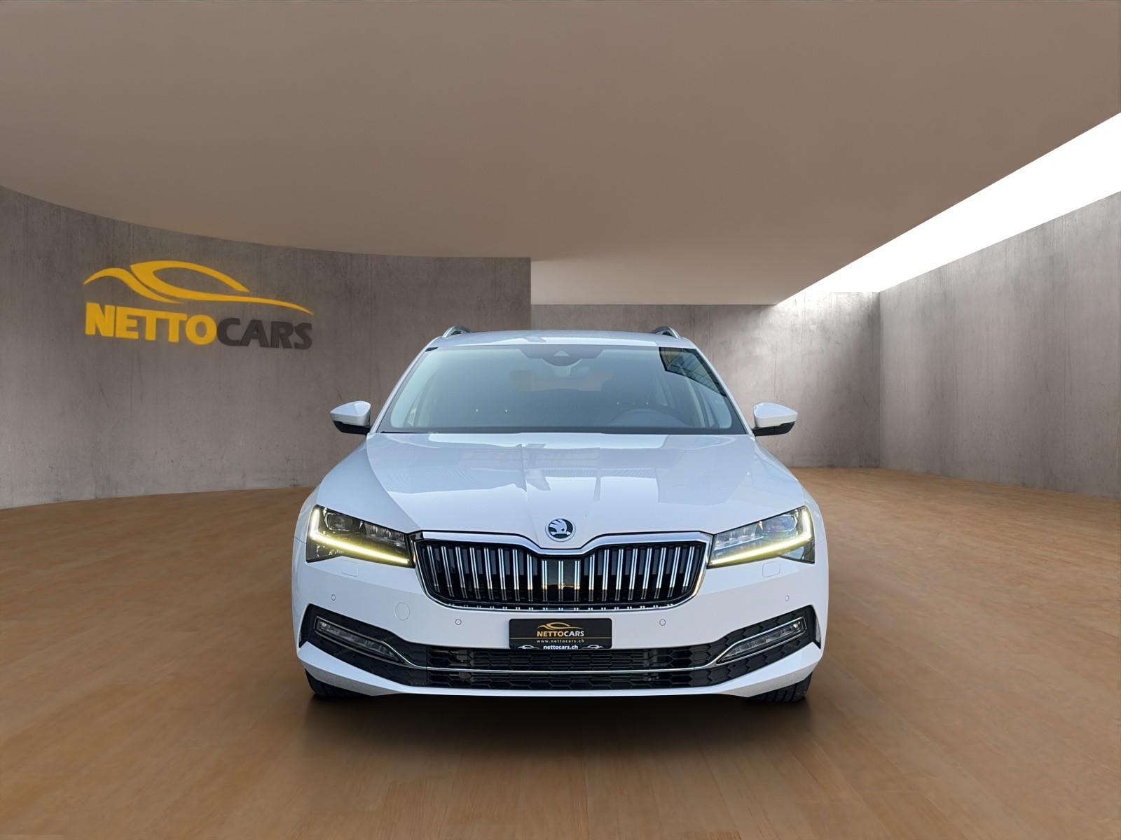 SKODA Superb Combi 2.0 TDi Style DSG-showroom-element-2