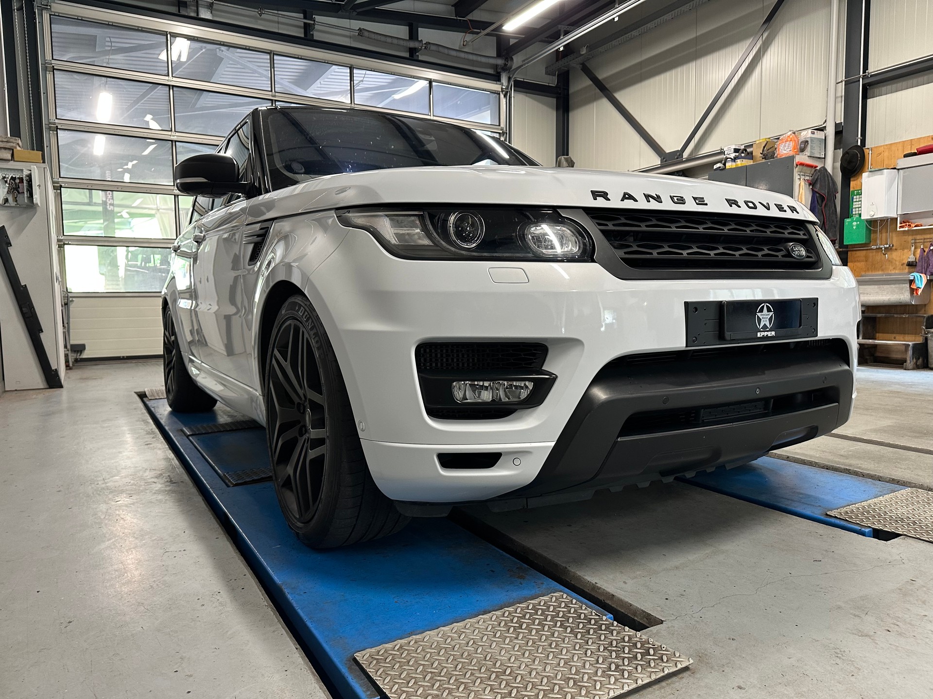 LAND ROVER Range Rover Sport 4.4 SDV8 HSE Dynamic Automatic-image-7