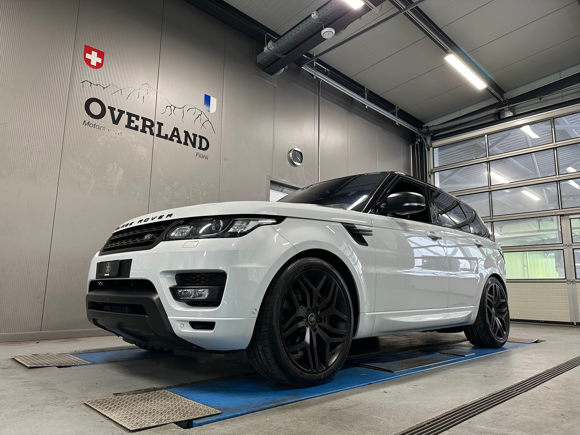 LAND ROVER Range Rover Sport 4.4 SDV8 HSE Dynamic Automatic-image-9
