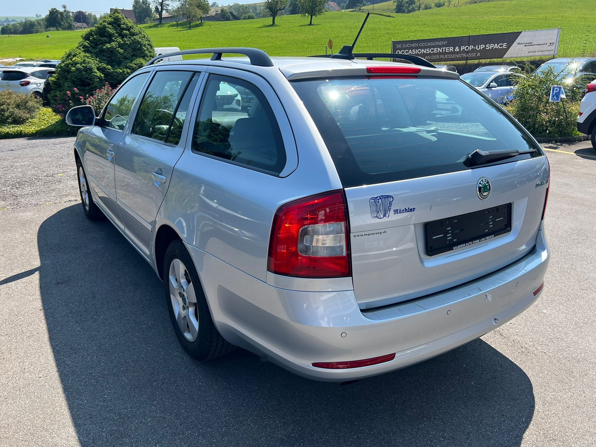SKODA Octavia Combi 2.0 TDI Ambition DSG-showroom-element-3