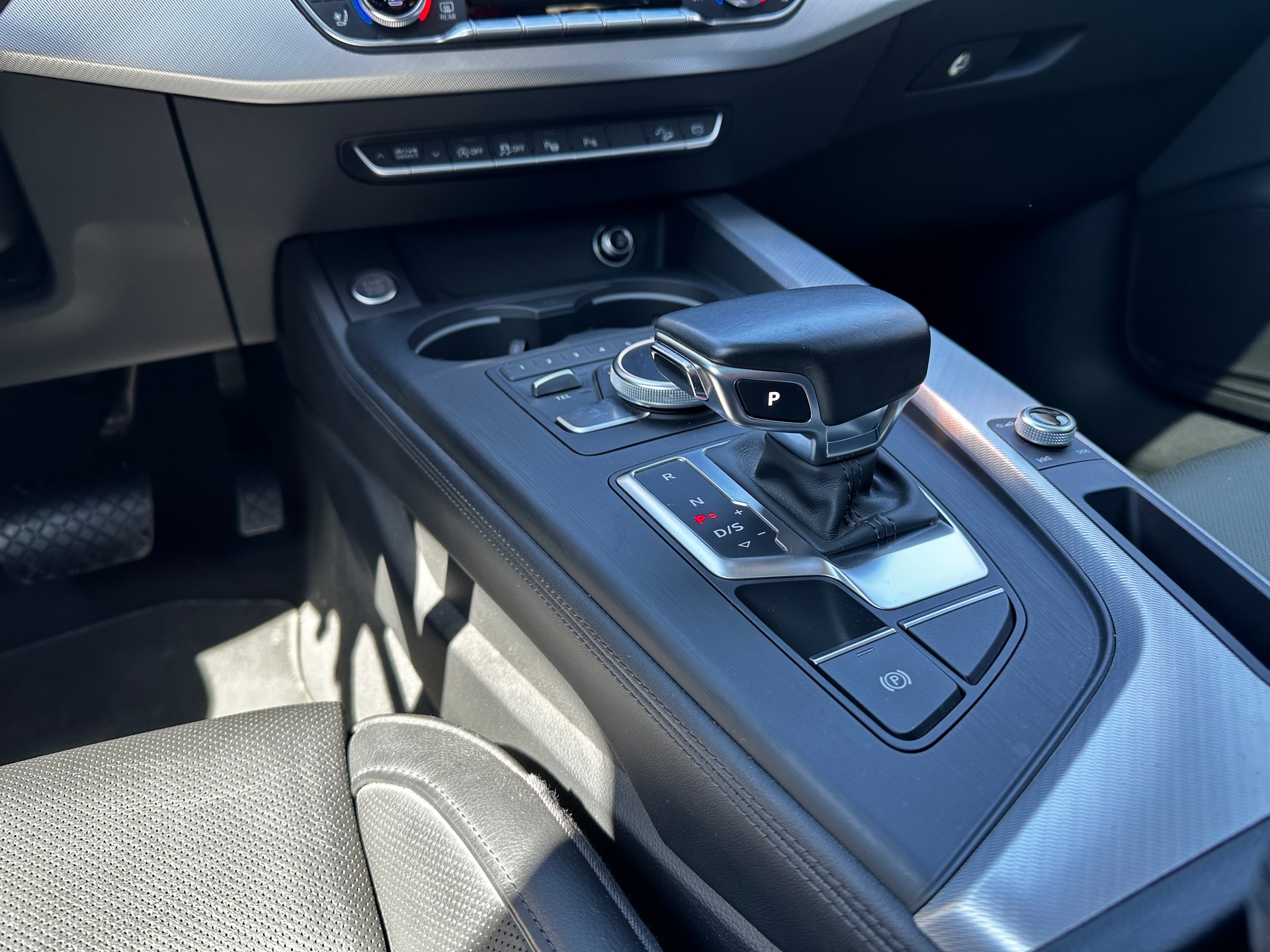 AUDI A4 allroad 3.0 TDI quattro tiptronic-image-12