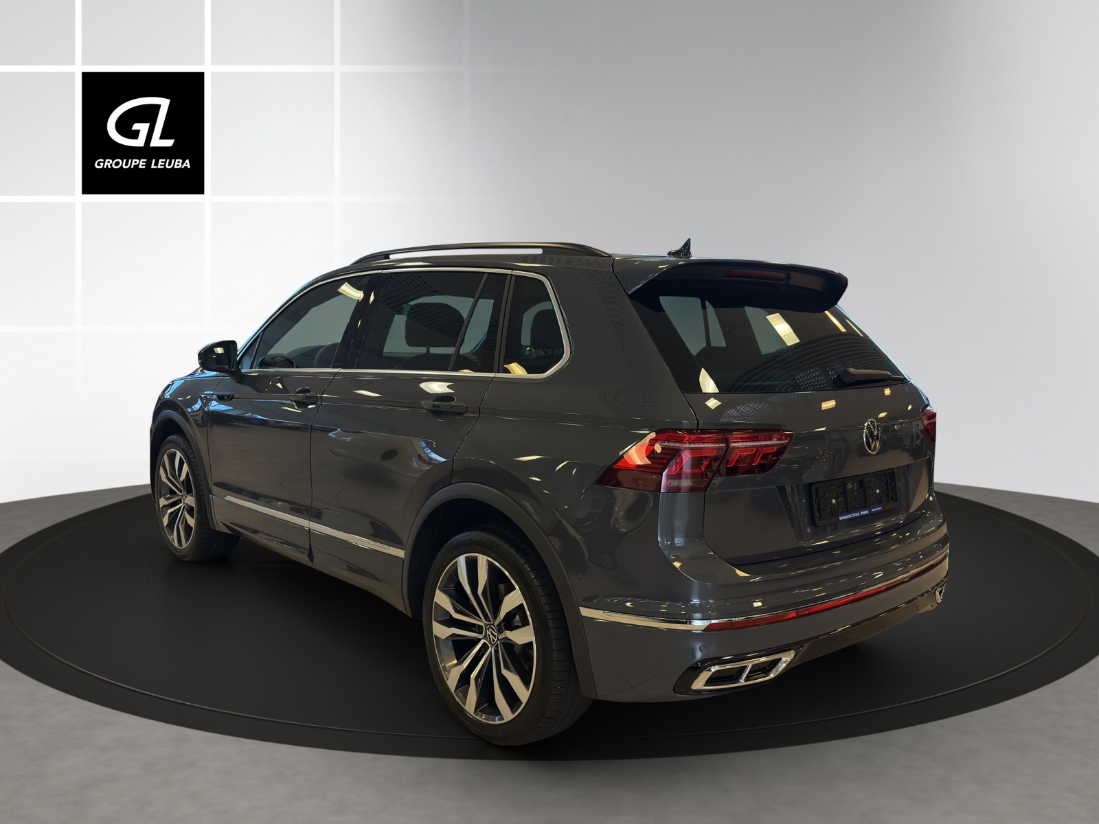 VW Tiguan 2.0TSI R-Line 4M-showroom-element-3
