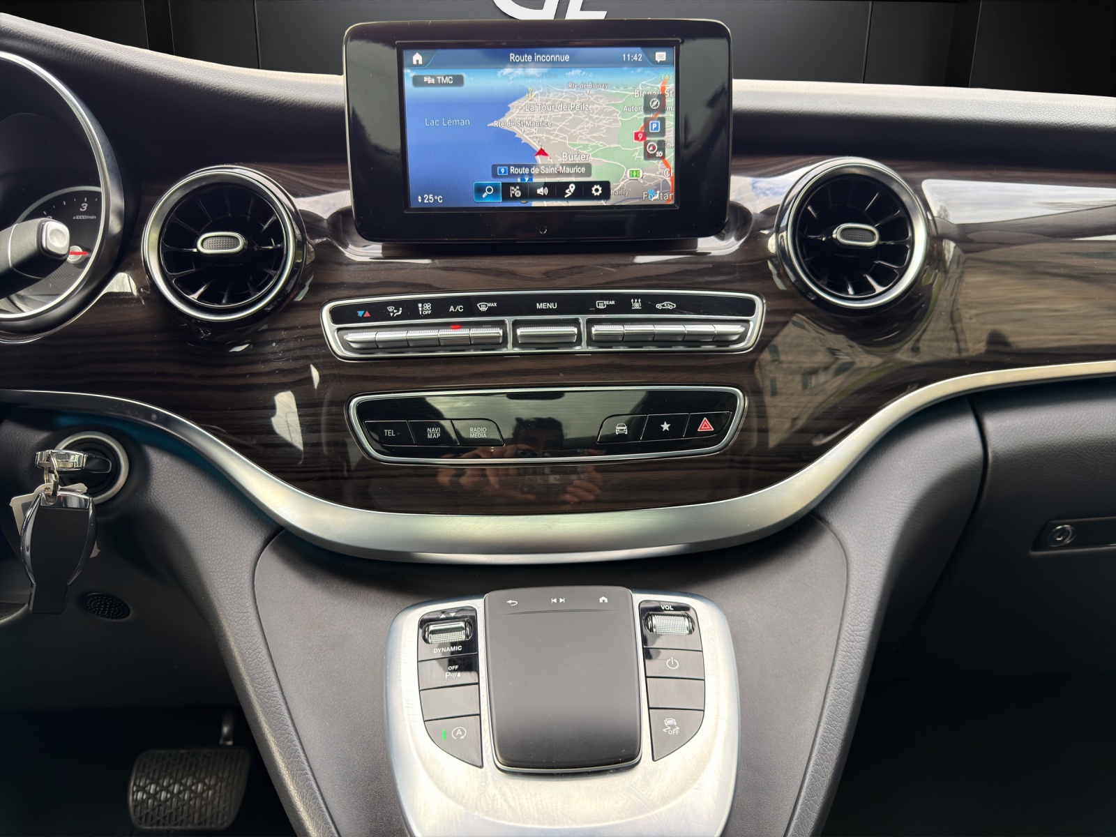 Image MERCEDES-BENZ V-220 V 220 d Exclusive lang 4Matic 9G-Tronic