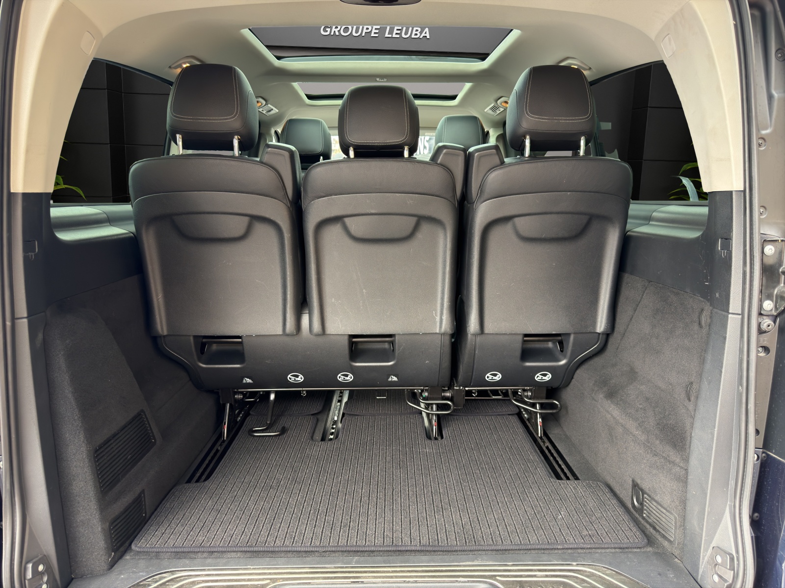 Image MERCEDES-BENZ V-220 V 220 d Exclusive lang 4Matic 9G-Tronic