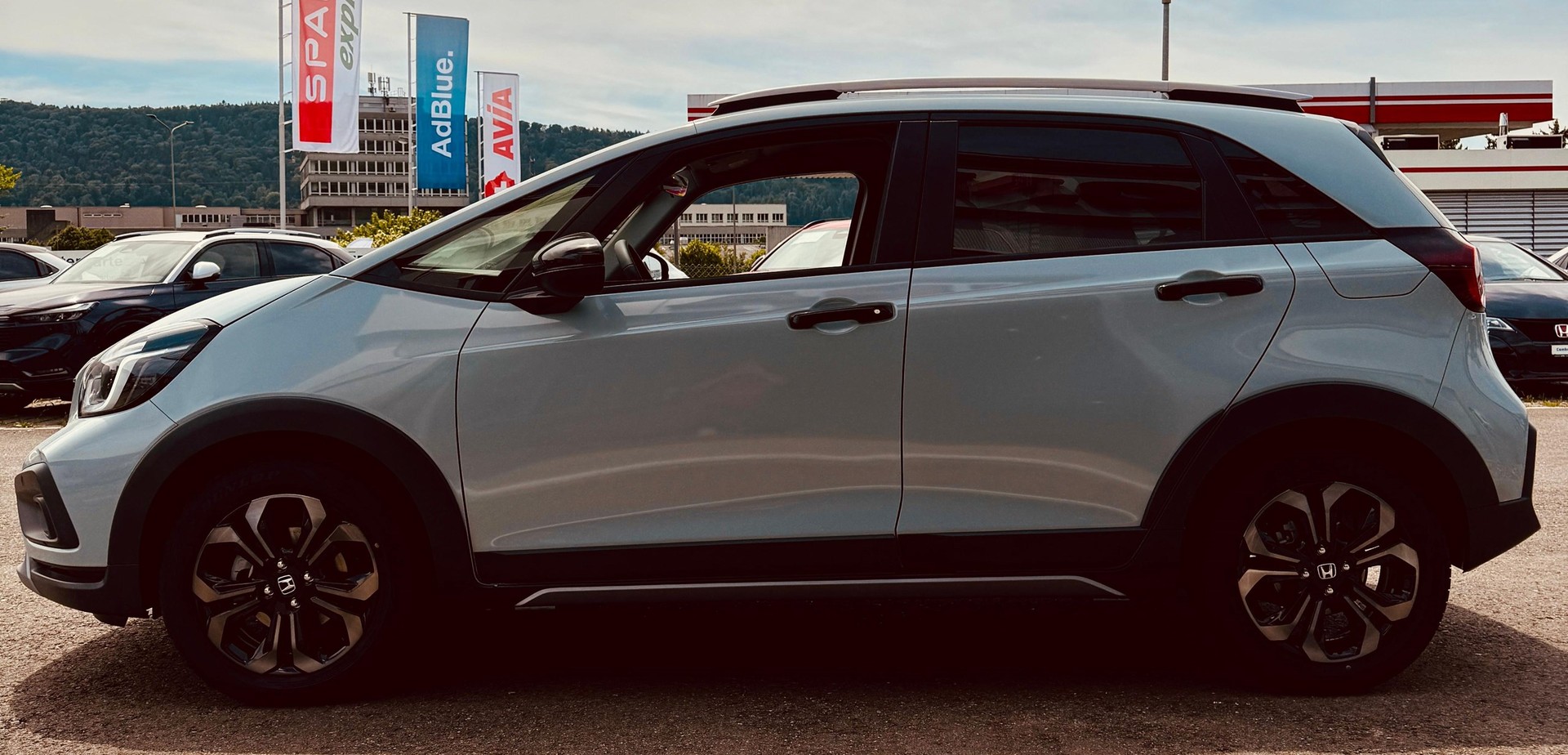 HONDA Jazz 1.5 i-MMD Crosstar Advance-showroom-element-2