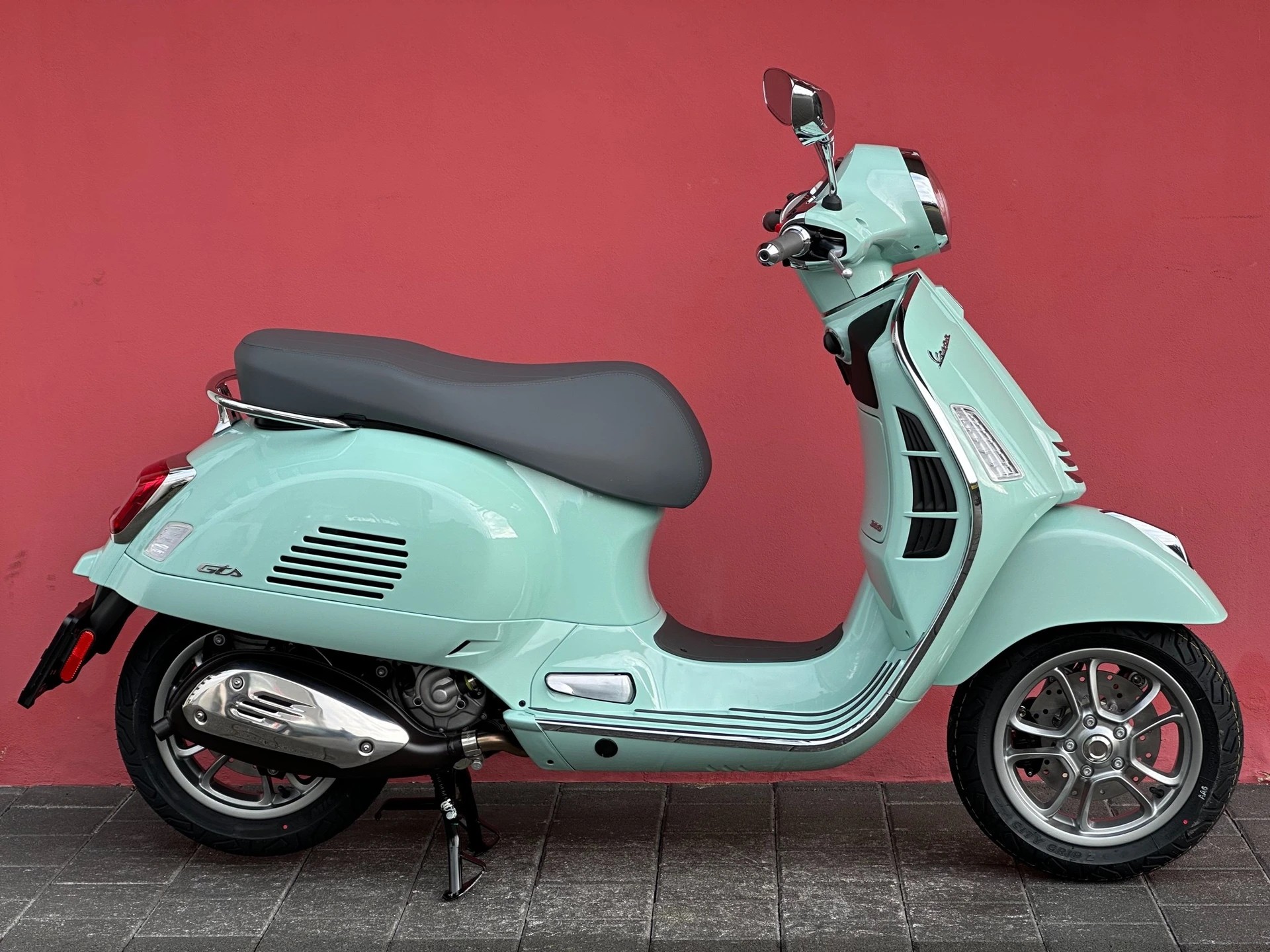 Gts Super Vespa Gts 125 Verde Relax Vespa Gts 125 Vespa 150 Vespa