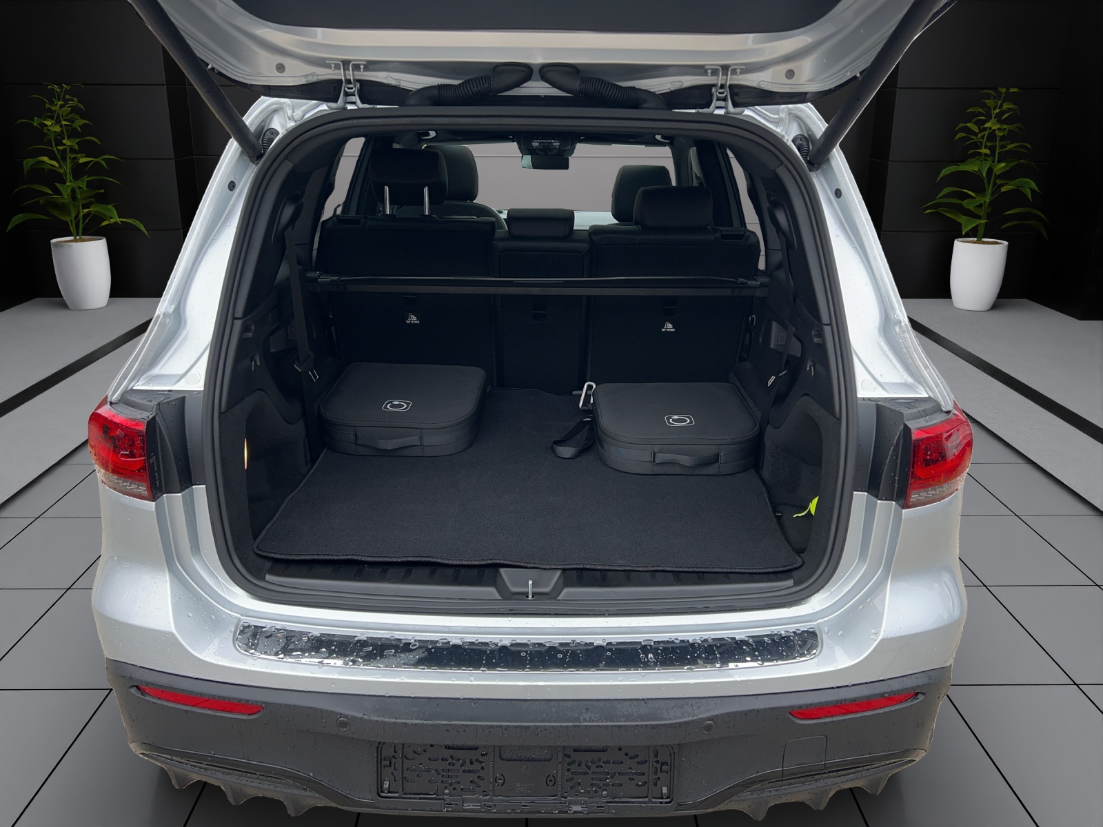 Image MERCEDES-BENZ EQB-350 EQB 350 66,5 kWh 4Matic Swiss Star