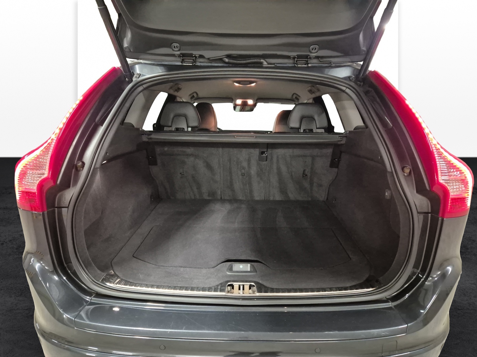 VOLVO XC60 2.0 T5 Summum AWD S/S-image-19