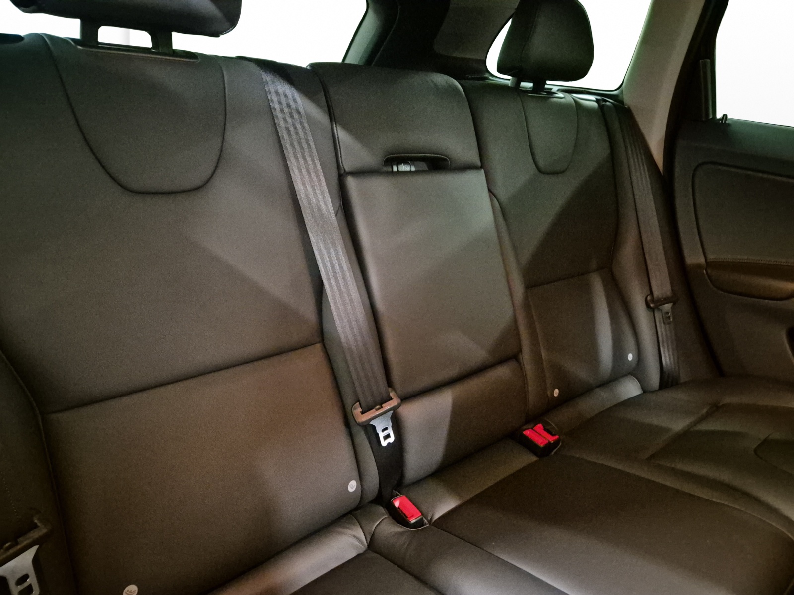 VOLVO XC60 2.0 T5 Summum AWD S/S-image-16