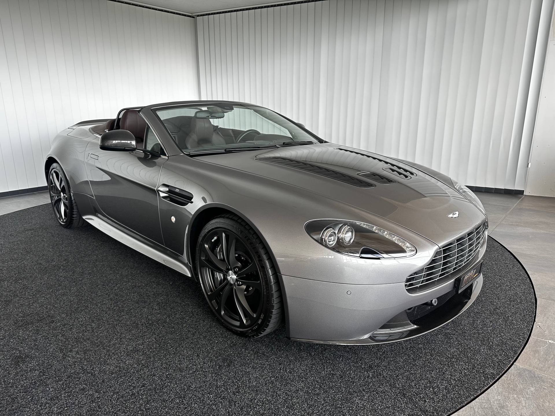 ASTON MARTIN V12 Vantage 5.9 Nr. 77 of 101-image-4