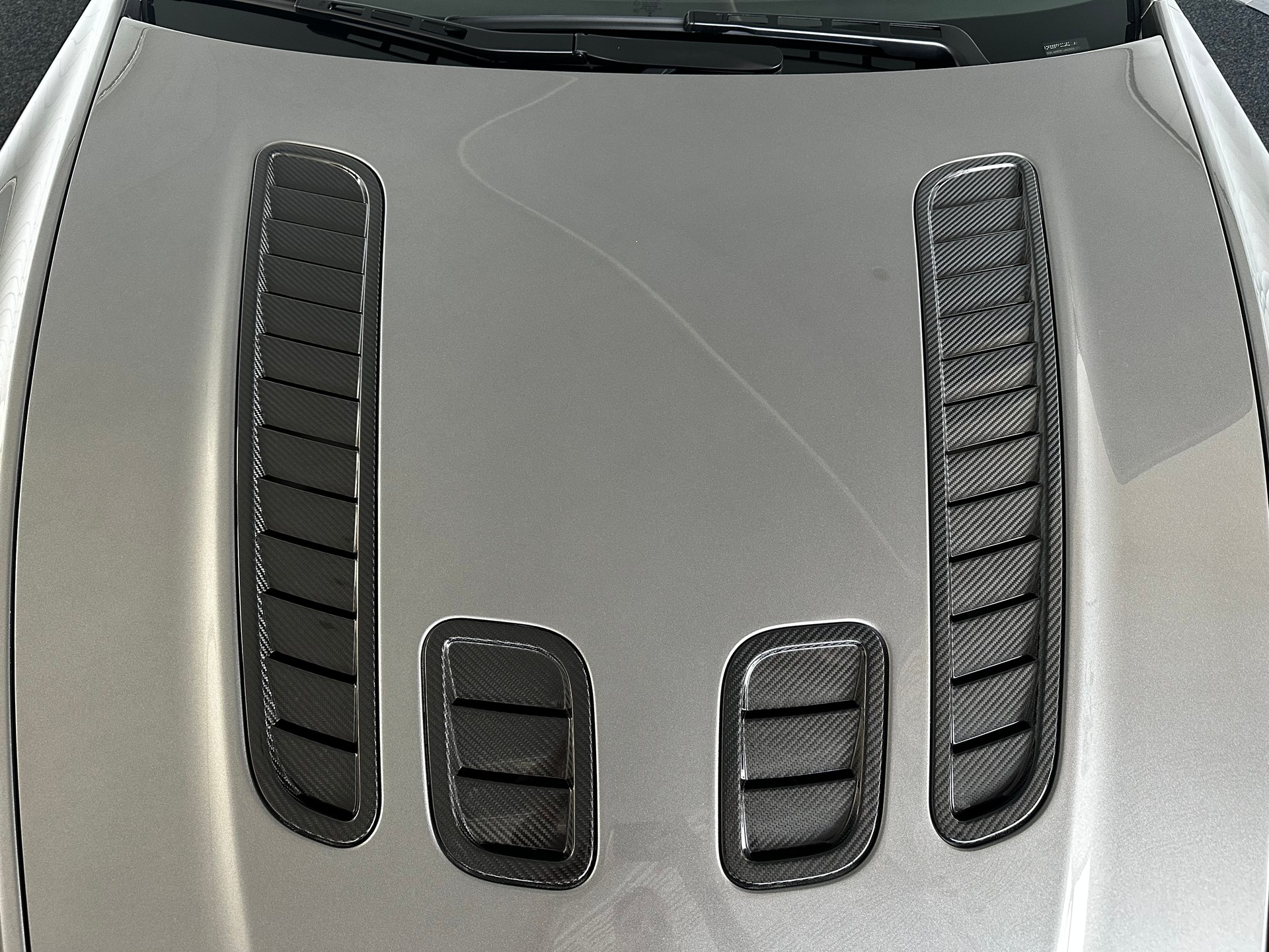 ASTON MARTIN V12 Vantage 5.9 Nr. 77 of 101-showroom-element-2