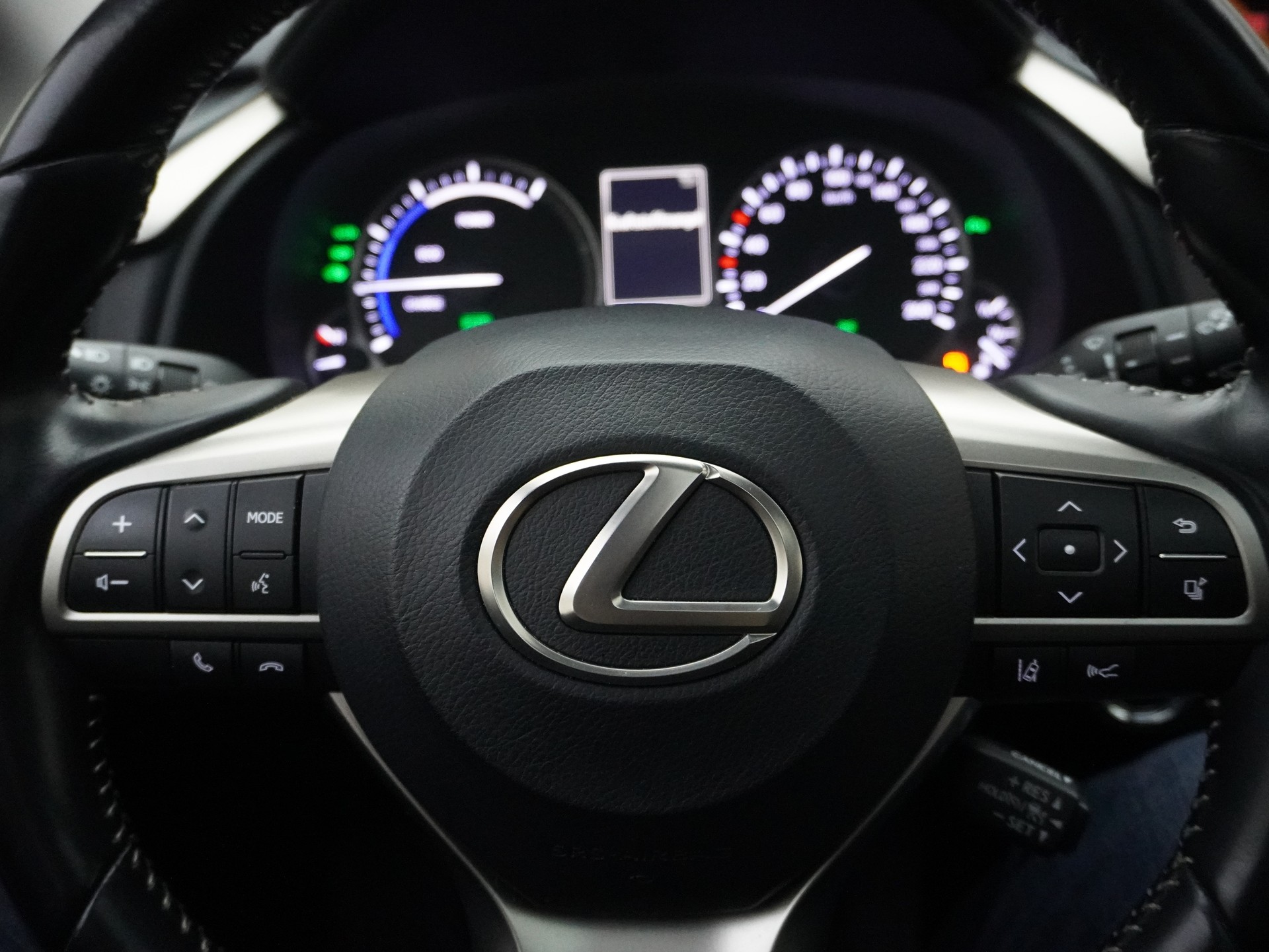 LEXUS RX 450h excellence AWD CVT **Panorama- Glasschiebedach, elektrisch**Gratis Service bis 100'000KM**8-Fachbereifung neu**-image-14