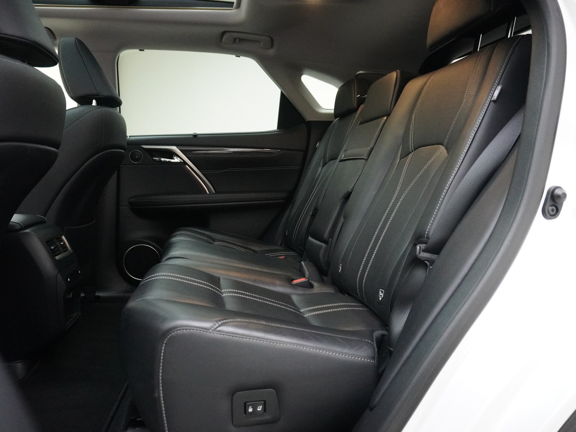 LEXUS RX 450h excellence AWD CVT **Panorama- Glasschiebedach, elektrisch**Gratis Service bis 100'000KM**8-Fachbereifung neu**-image-10