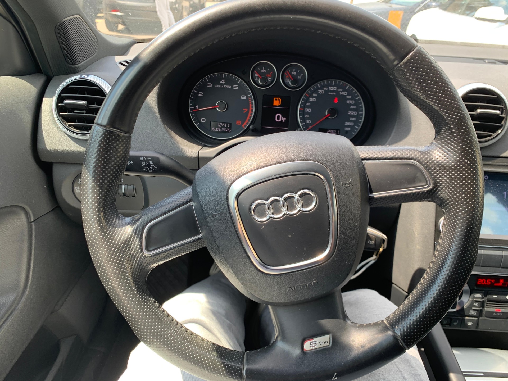 AUDI A3 Sportback 2.0 TFSI Attraction-image-7