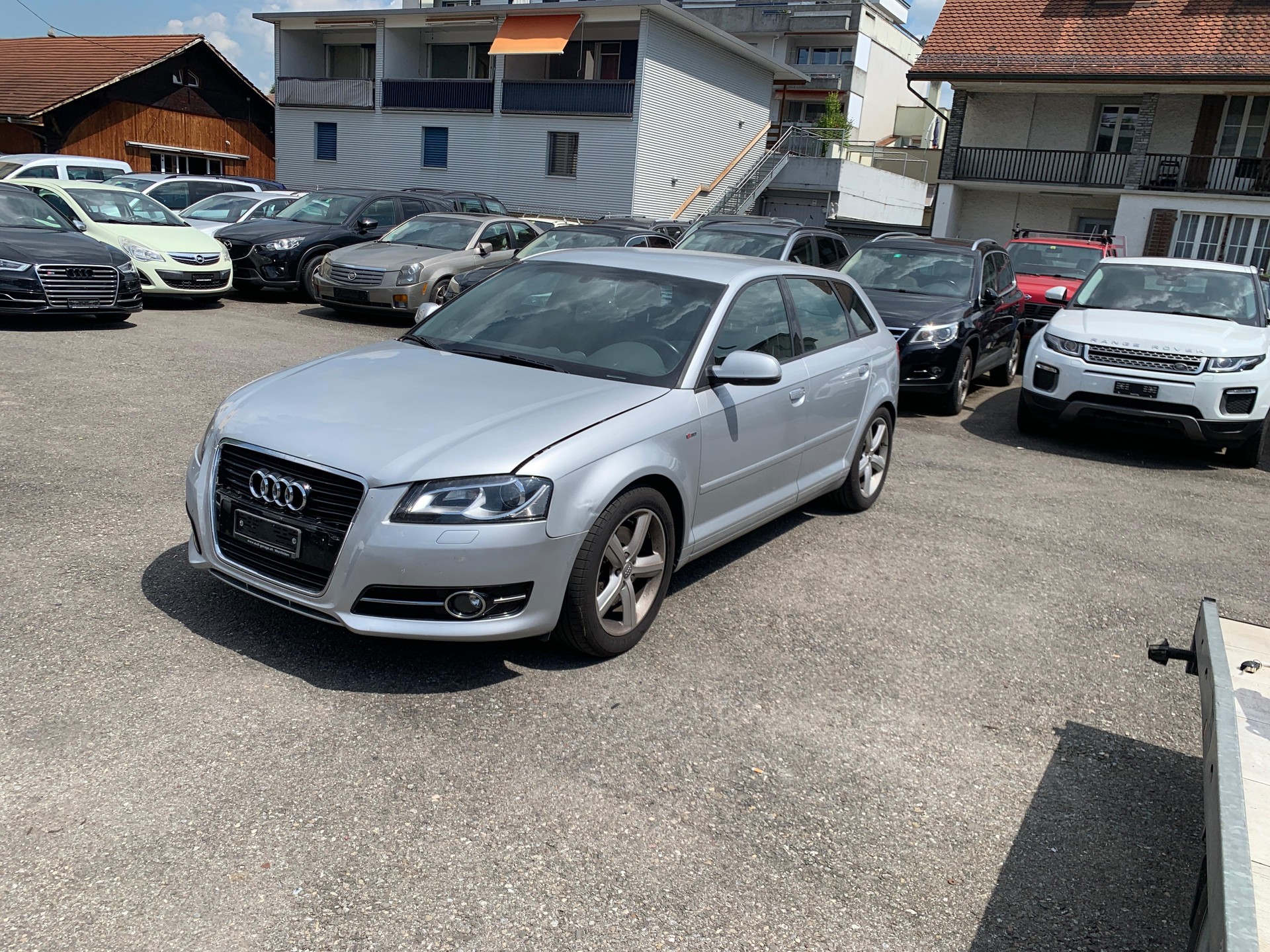 AUDI A3 Sportback 2.0 TFSI Attraction-image-1
