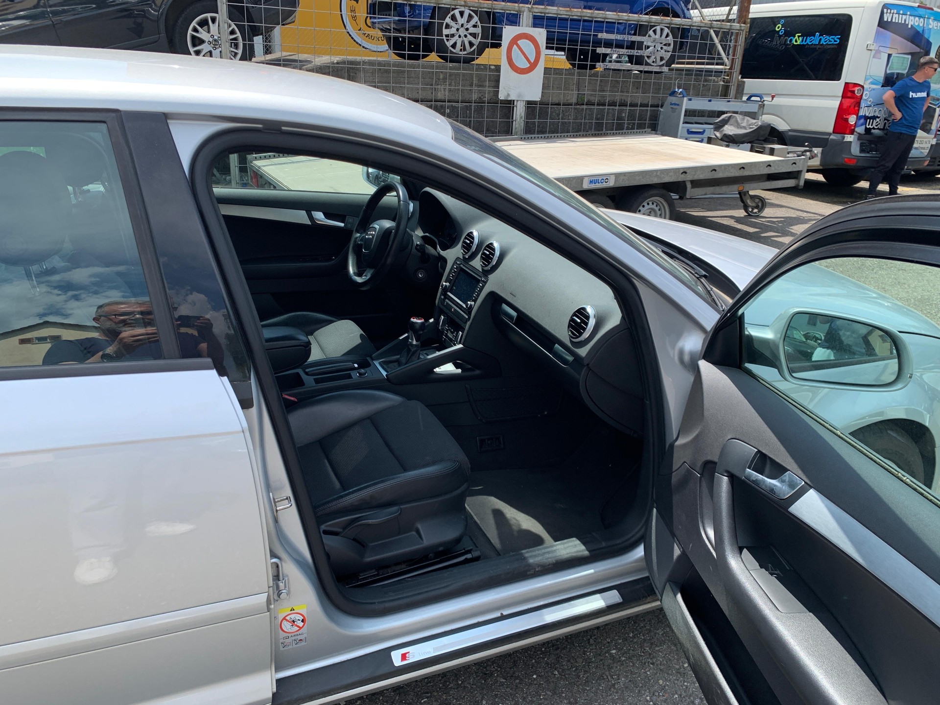 AUDI A3 Sportback 2.0 TFSI Attraction-image-4