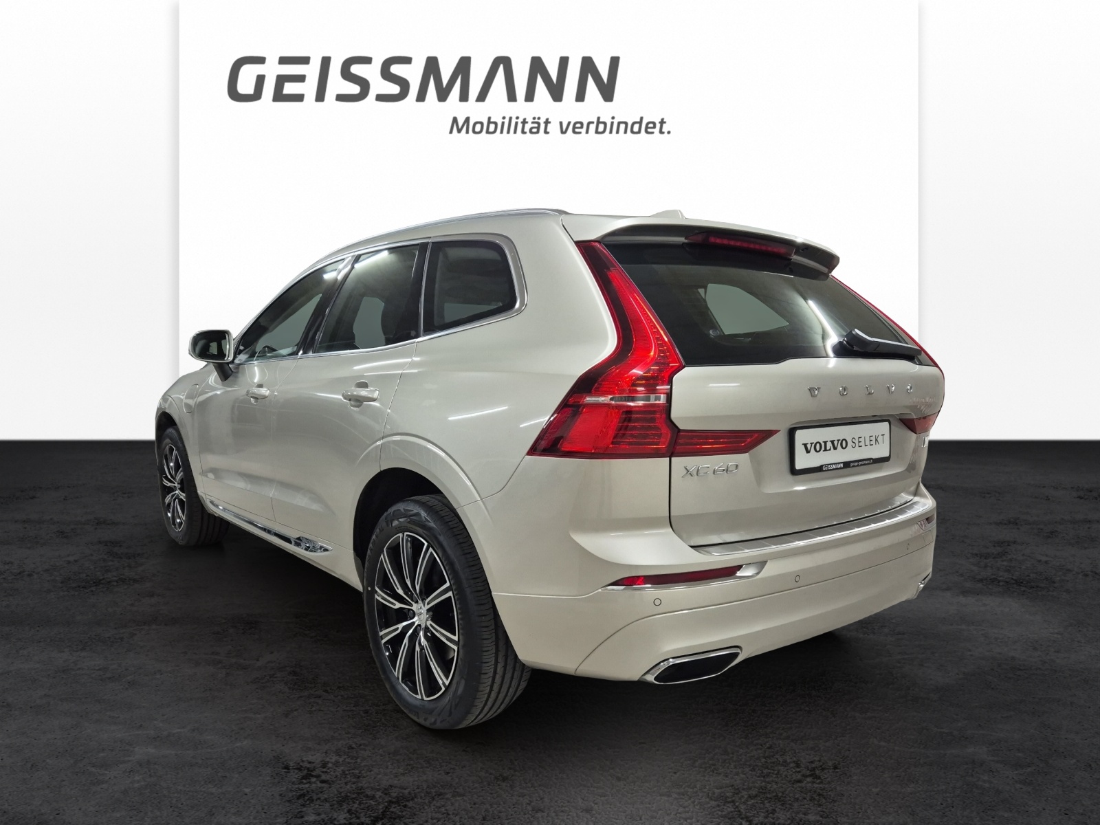 VOLVO XC60 2.0 T6 TE Inscription eAWD-image-4