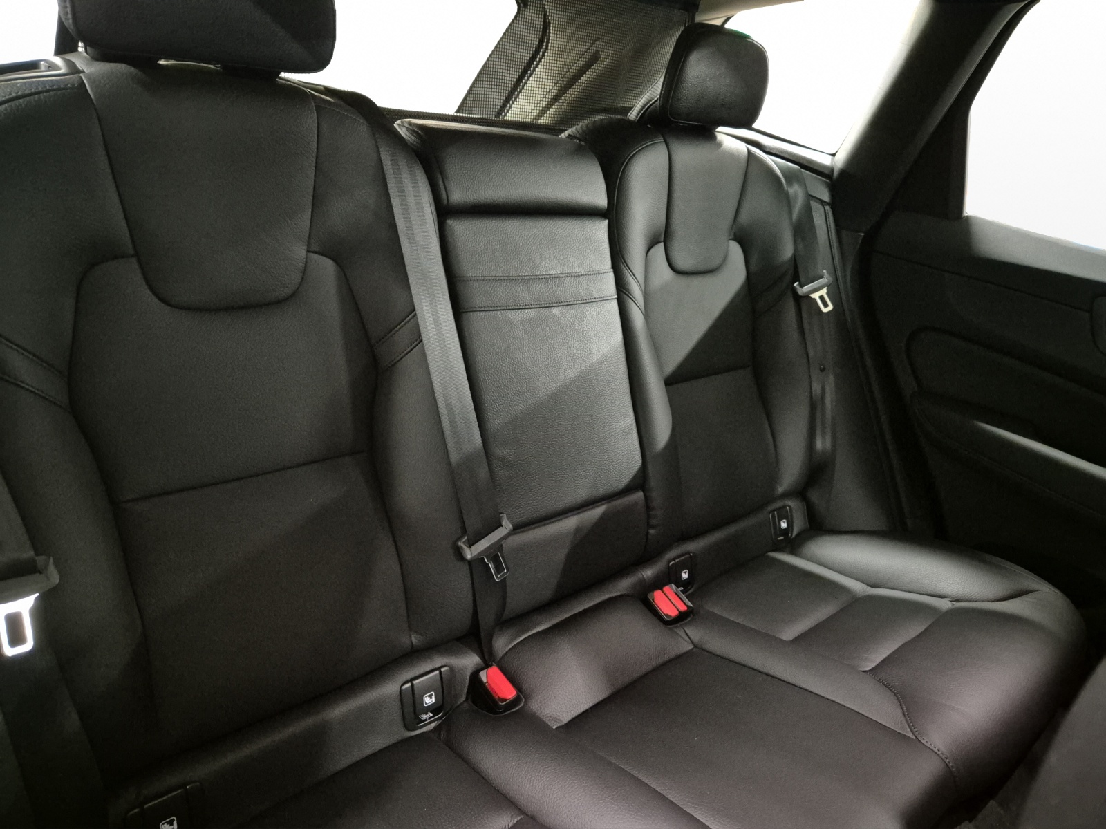 VOLVO XC60 2.0 T6 TE Inscription eAWD-image-15