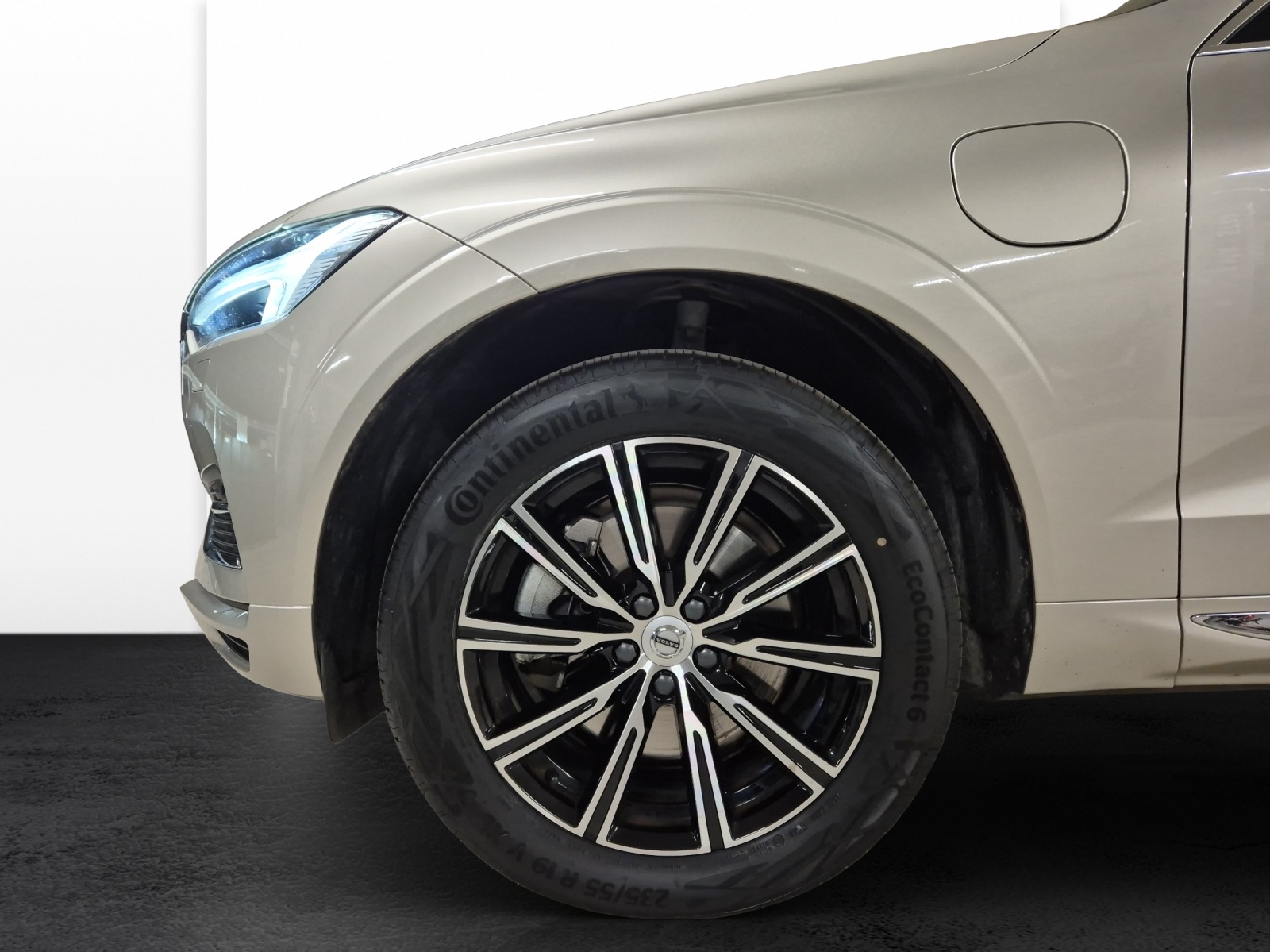 VOLVO XC60 2.0 T6 TE Inscription eAWD-image-18
