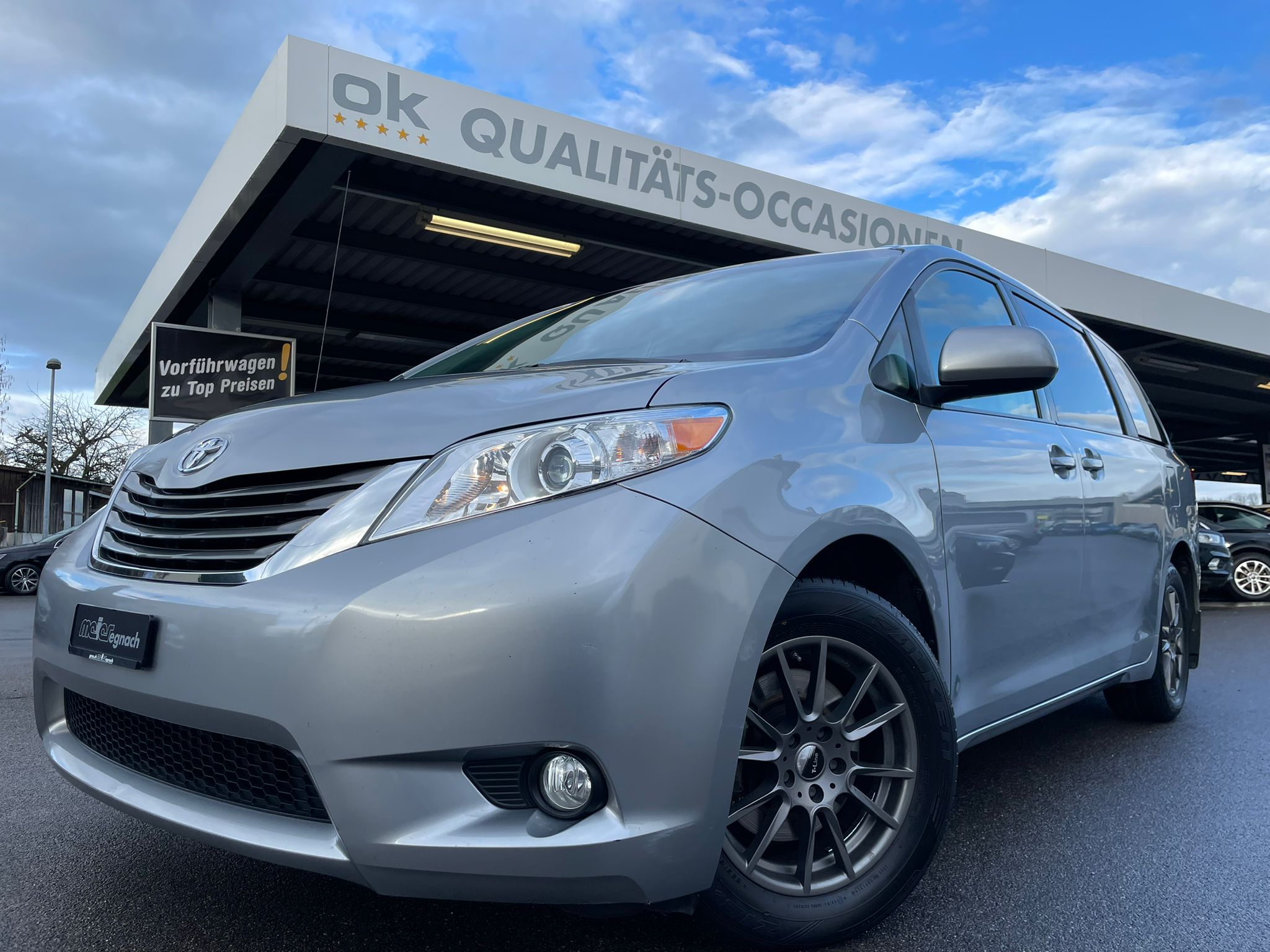 TOYOTA Sienna 3.5 (Kompaktvan / Minivan)