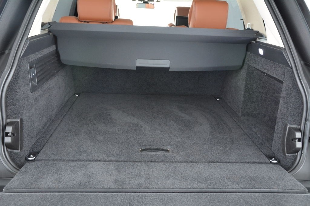 LAND ROVER Range Rover LWB 5.0 SC Autobiography-image-26