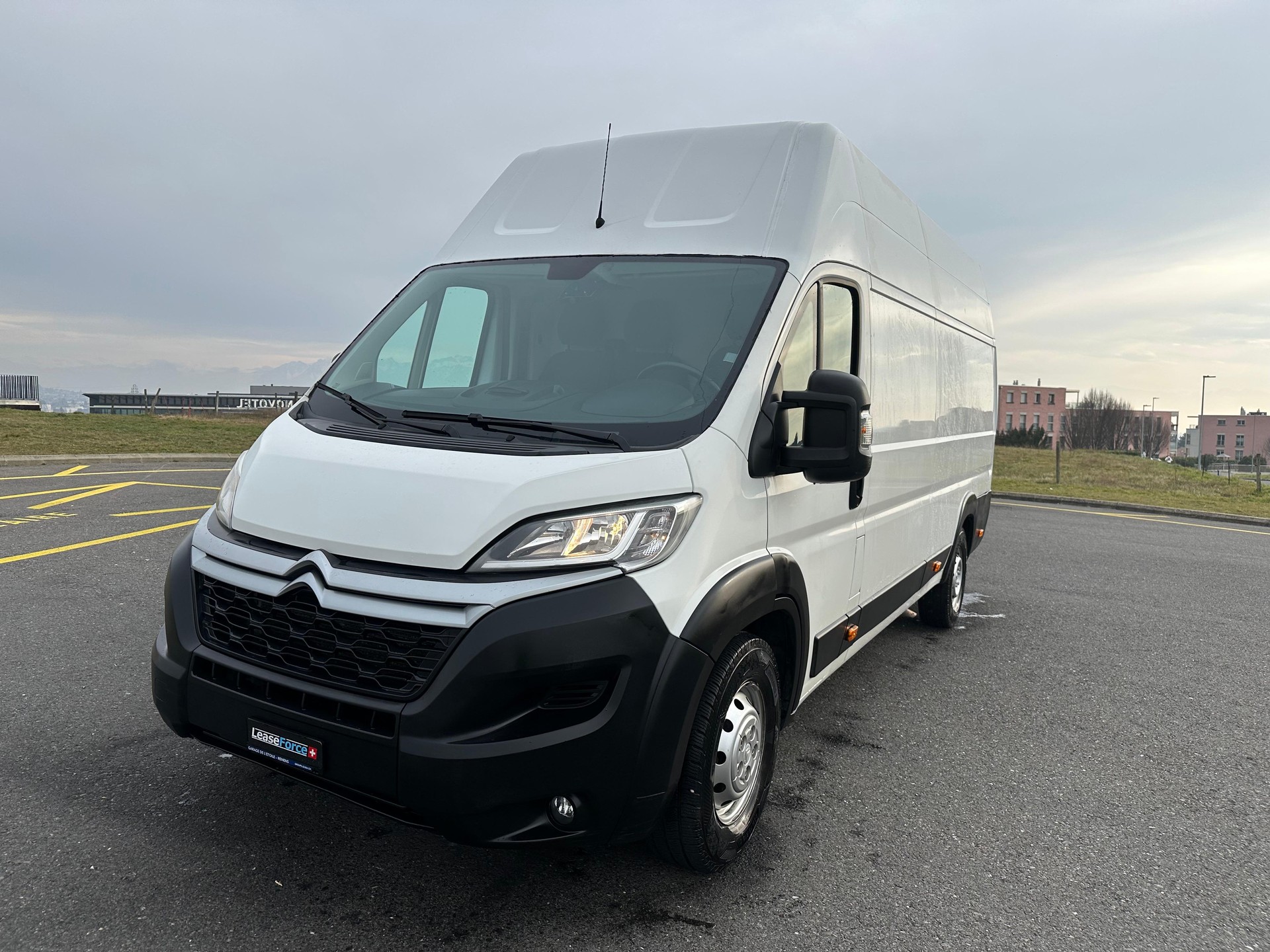 Acheter Un Camion AmÃ©nagÃ© Location Camion AmÃ©nagÃ© Antena Radio