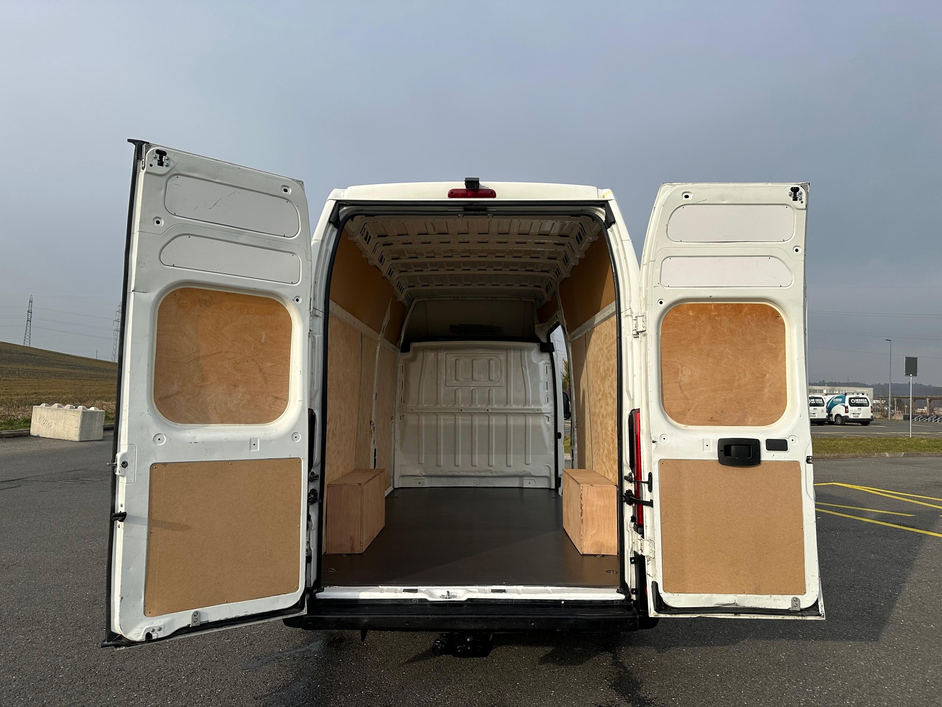 CITROEN Jumper 35+ 2.0 BlueHDi 160 Attraction L3H3-showroom-element-3