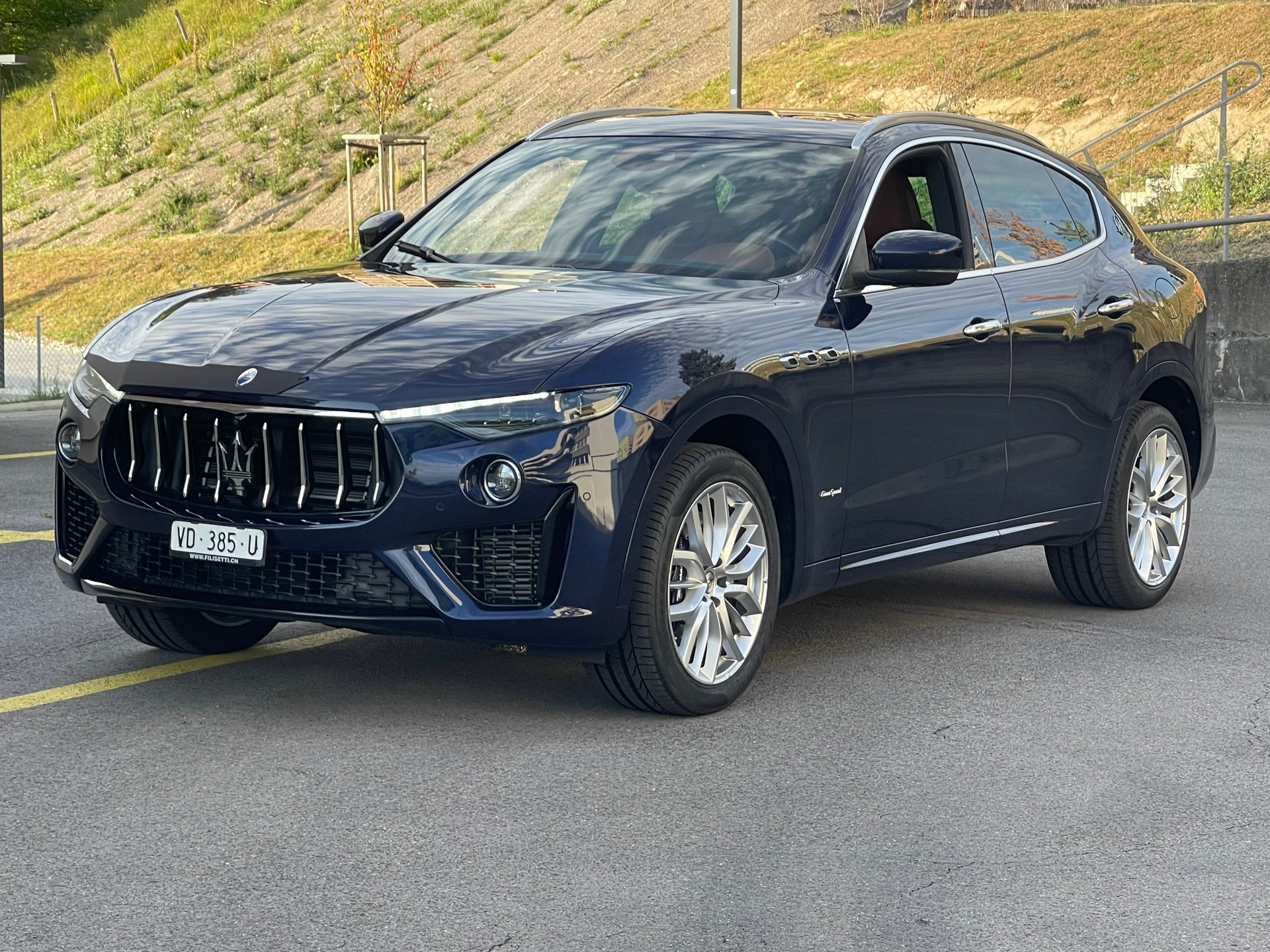 MASERATI Levante 3.0 V6 Gransport Automatica-showroom-element-1