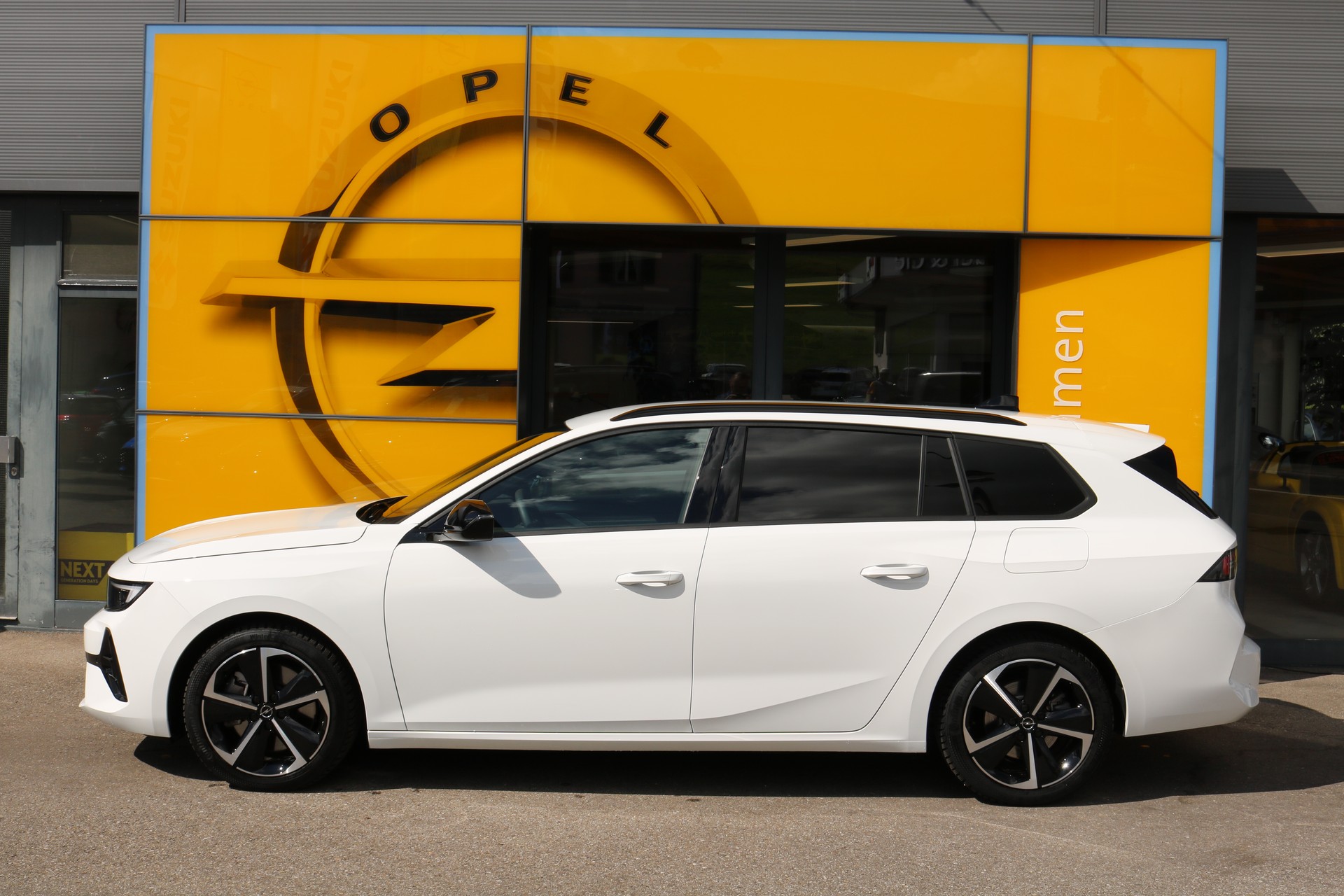OPEL Astra Sports Tourer 1.6 PHEV Turbo GS-showroom-element-1